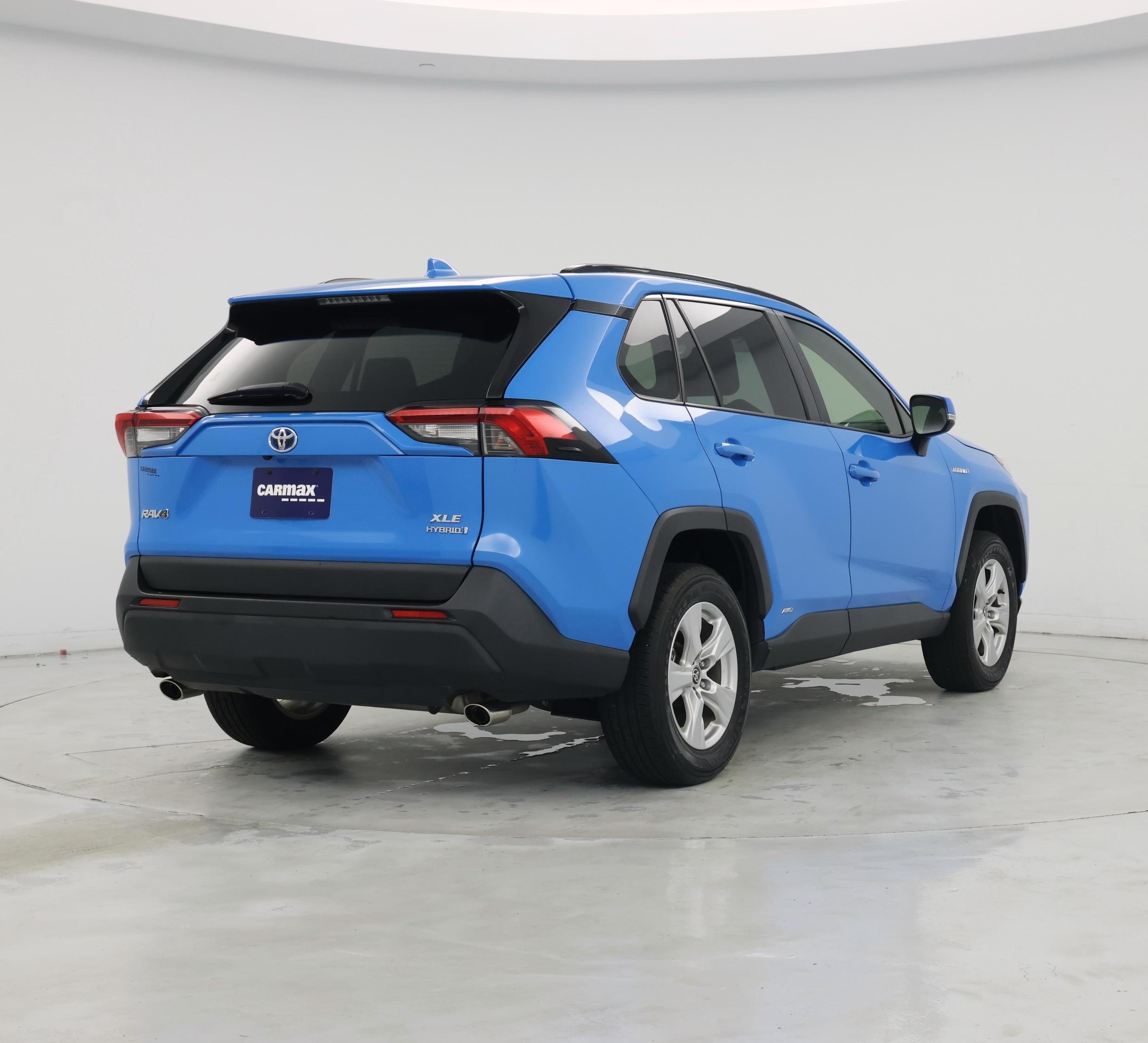 Thumbnail: 2021 Toyota RAV4 - 8