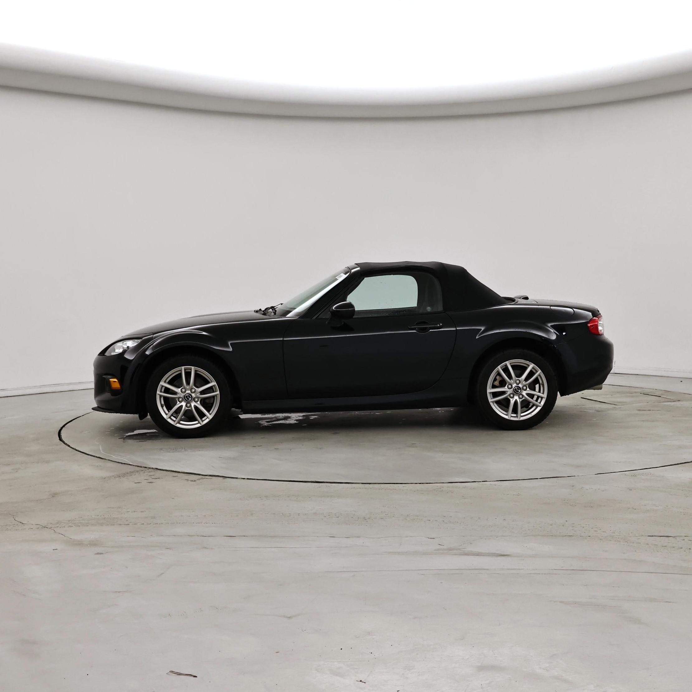 Thumbnail: 2015 Mazda MX-5 Miata - 3