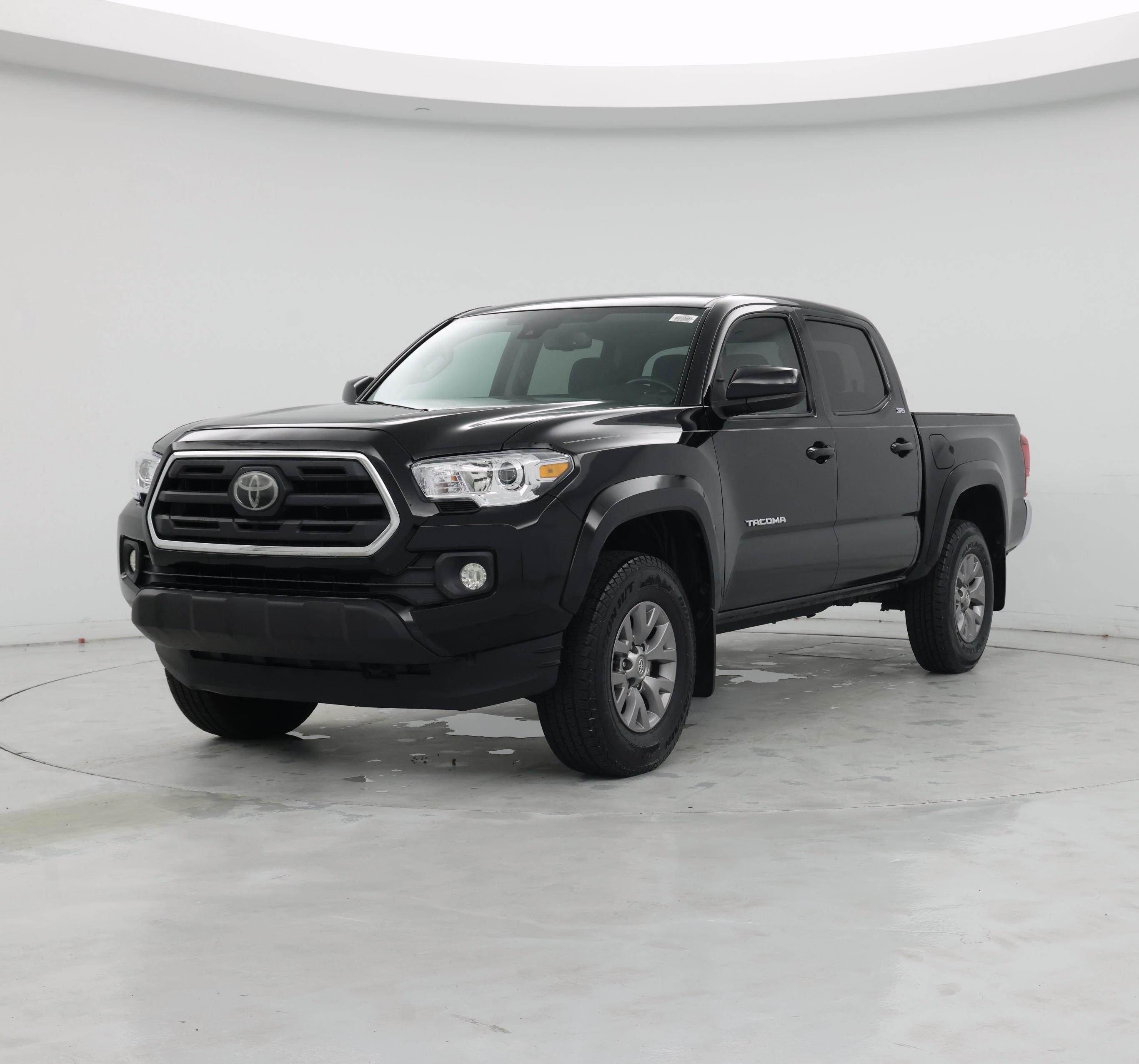 Thumbnail: 2019 Toyota Tacoma - 4