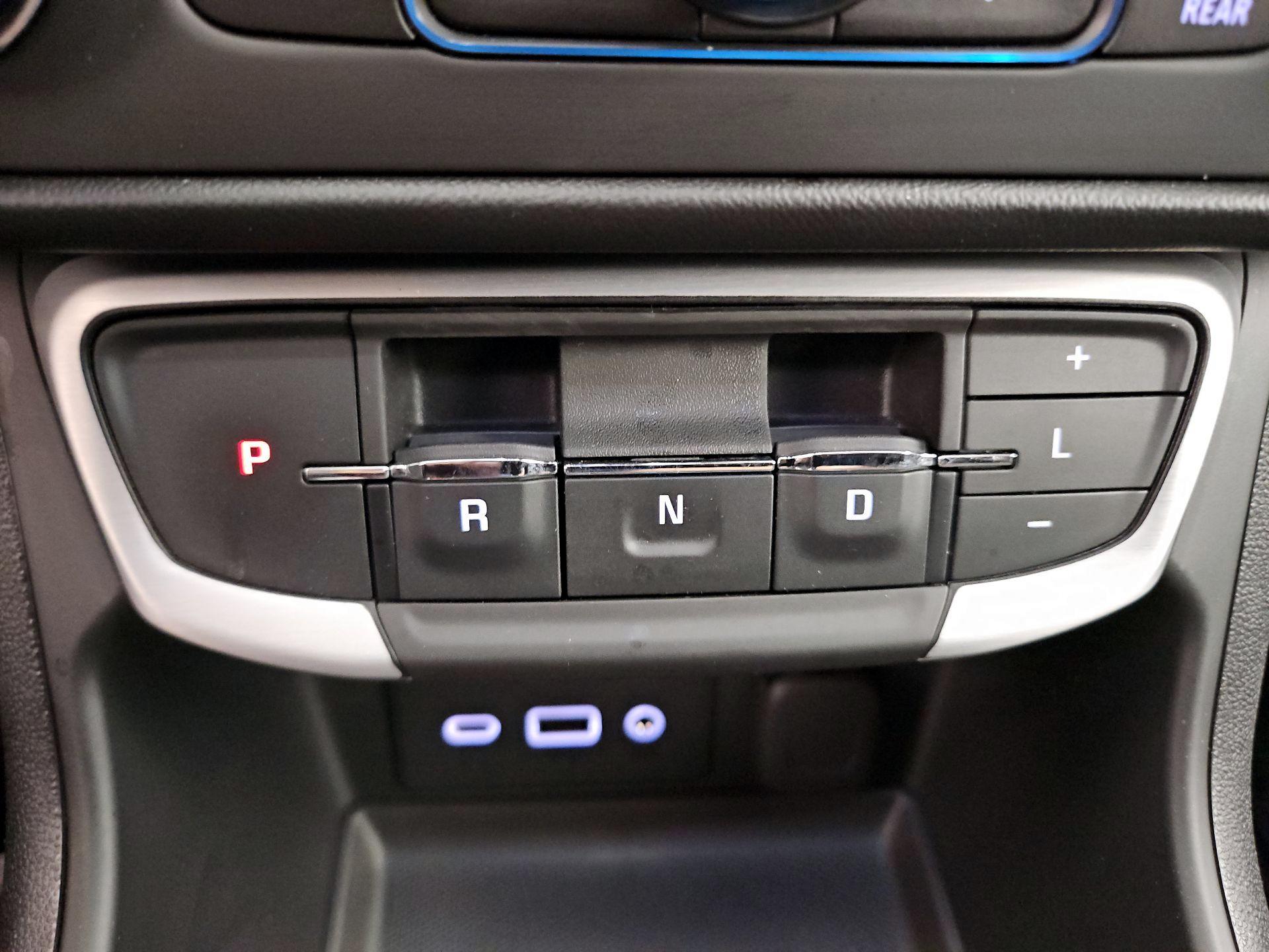 Thumbnail: 2022 GMC Terrain - 17