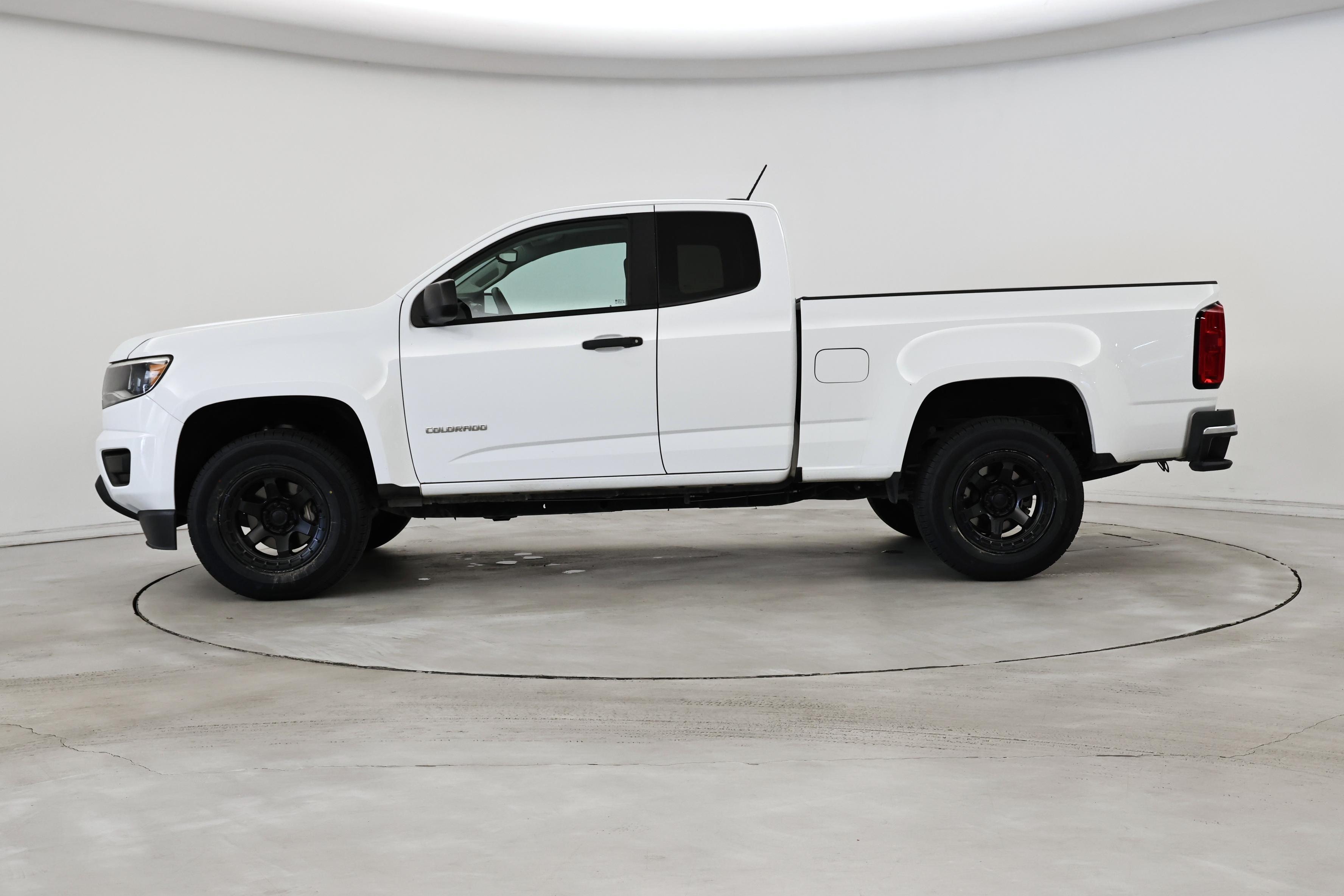 Thumbnail: 2020 Chevrolet Colorado - 3