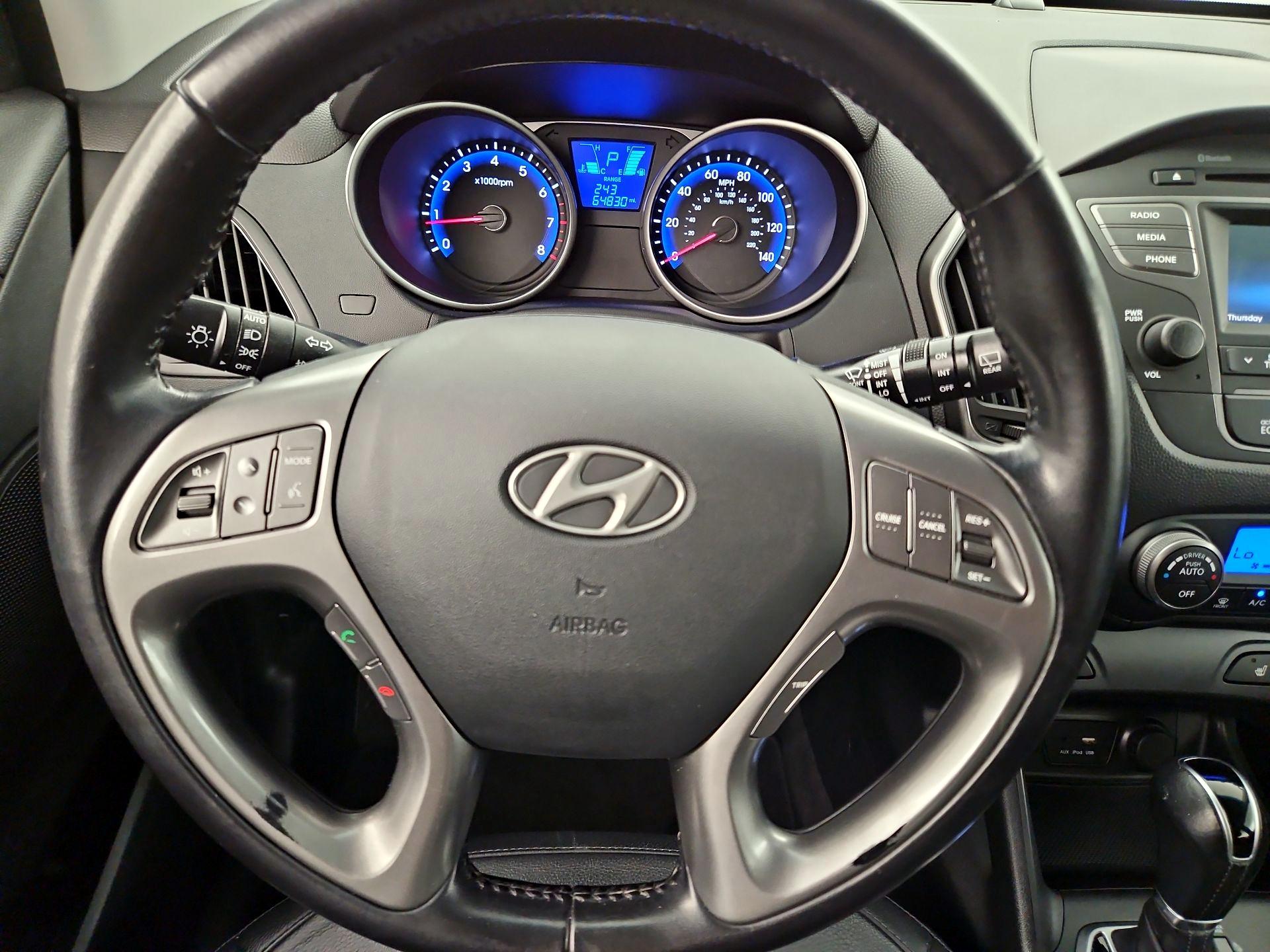 Thumbnail: 2015 Hyundai Tucson - 10