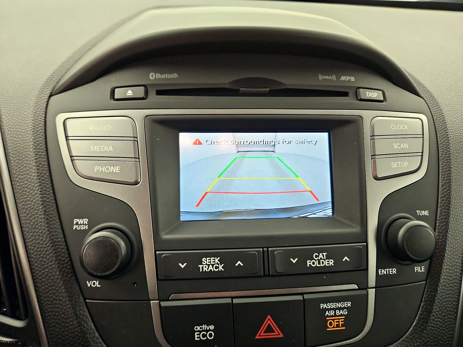 Thumbnail: 2015 Hyundai Tucson - 14