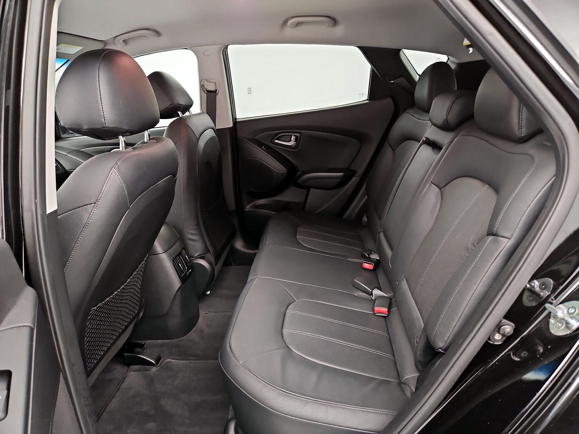 Thumbnail: 2015 Hyundai Tucson - 19