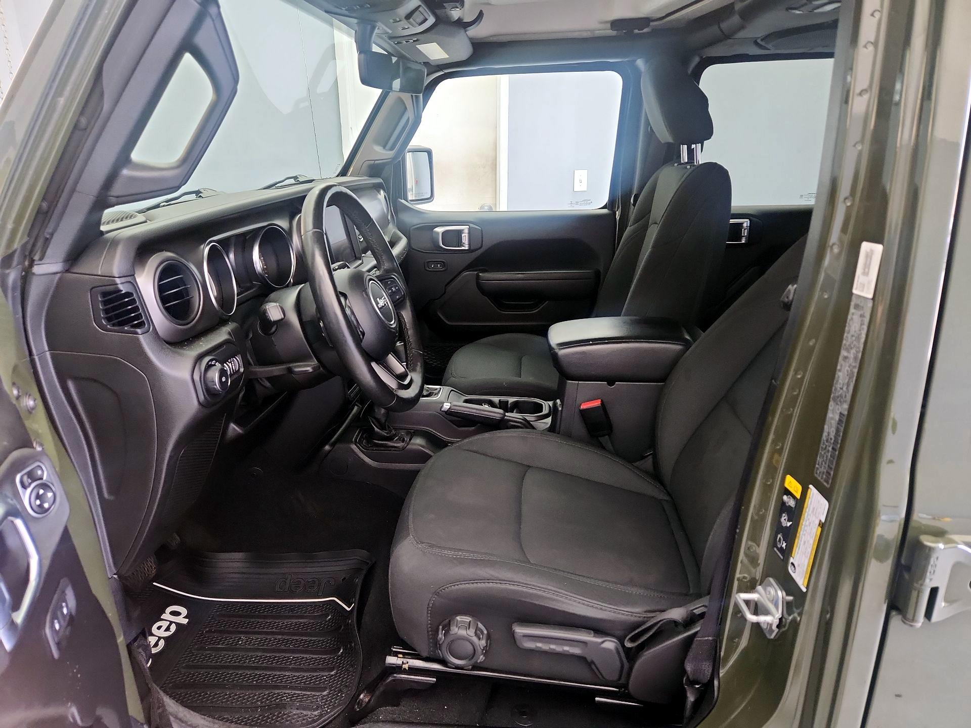 Thumbnail: 2022 Jeep Wrangler - 11