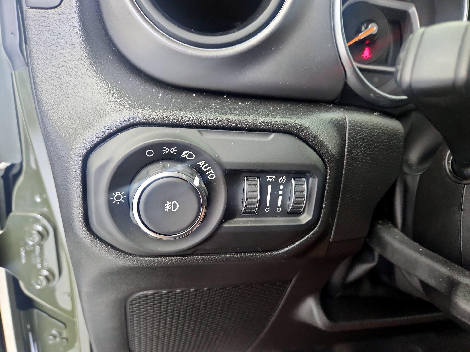 Thumbnail: 2022 Jeep Wrangler - 13