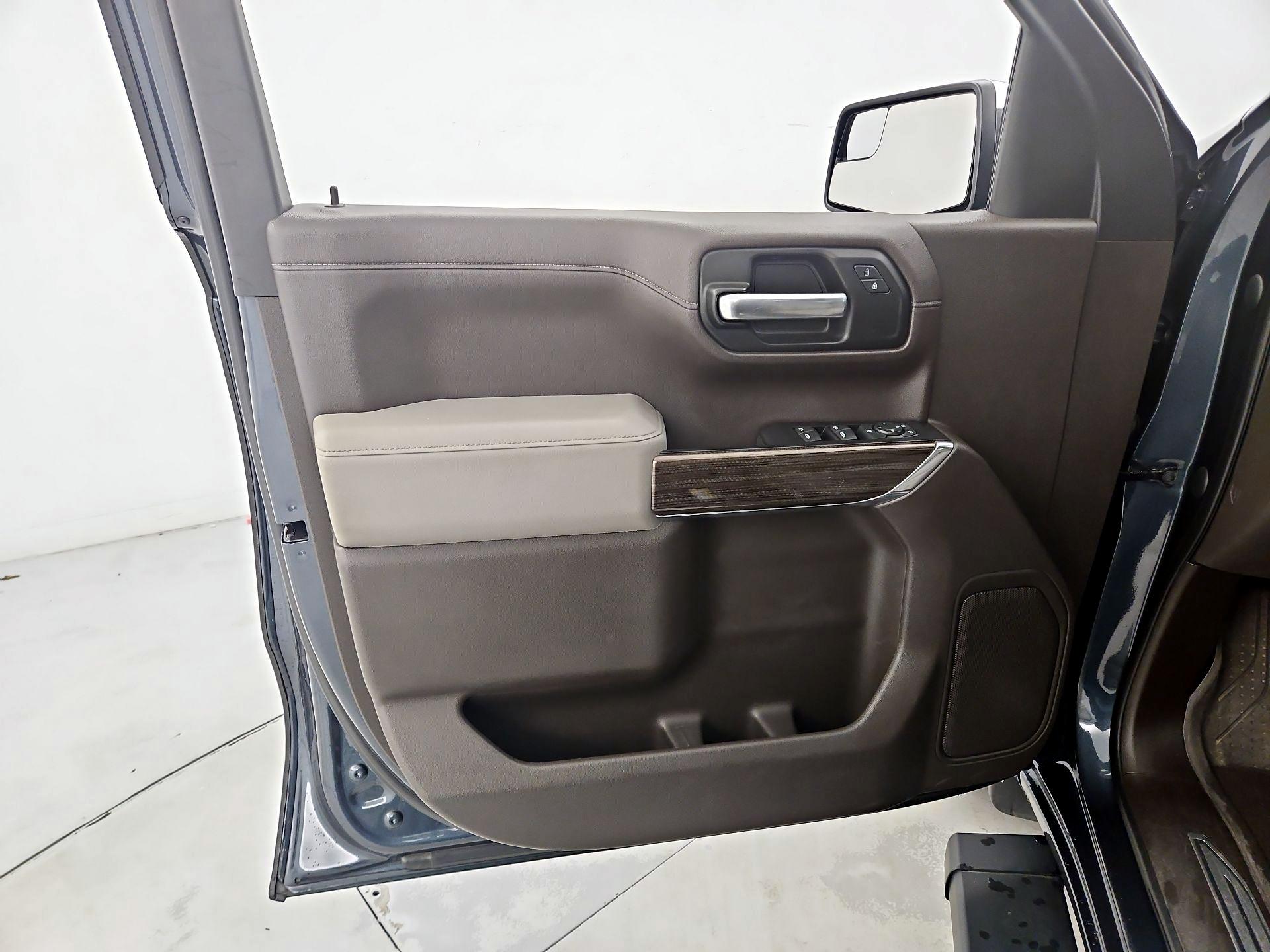 Thumbnail: 2019 Chevrolet Silverado 1500 - 12