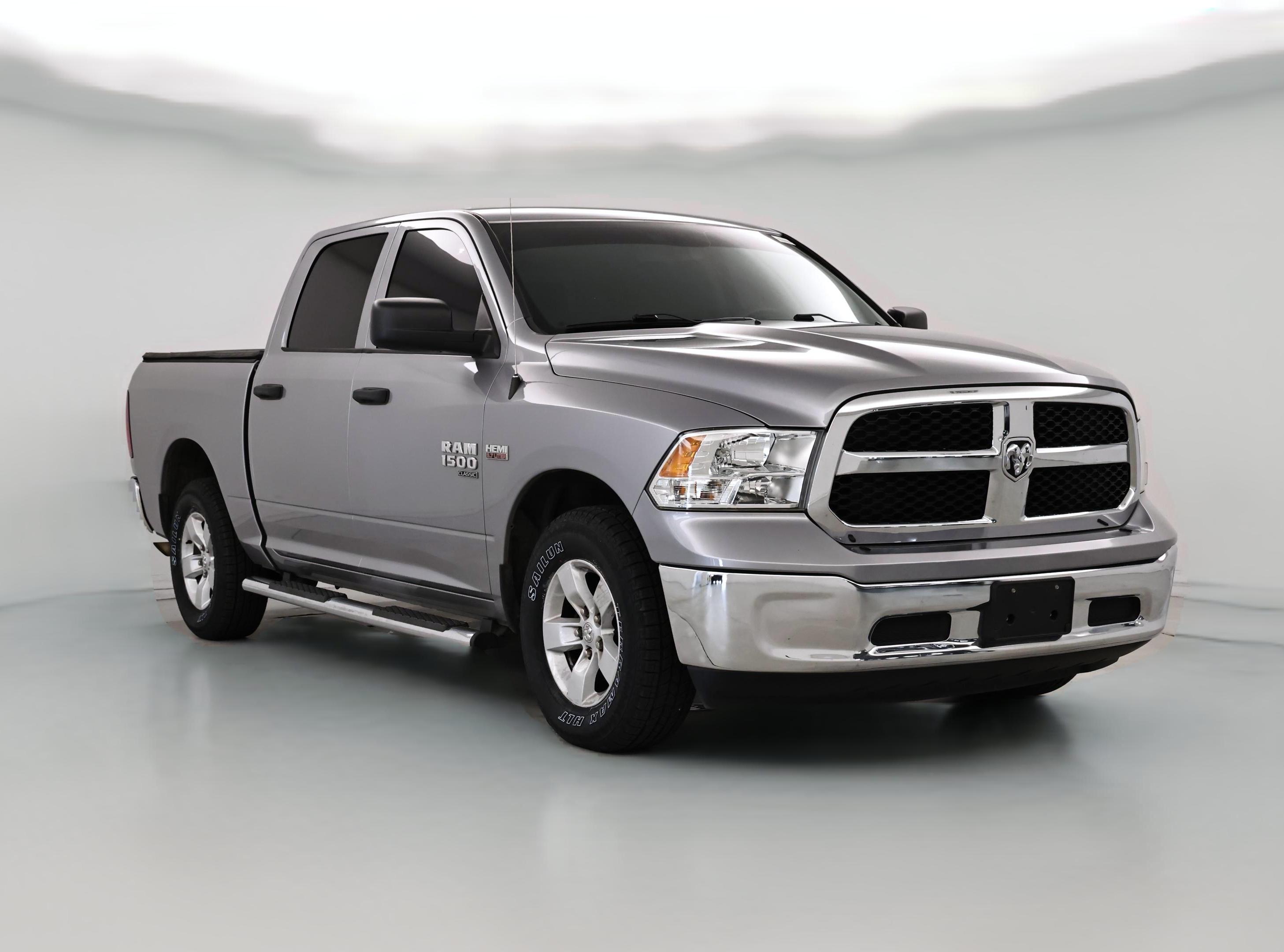 Thumbnail: 2019 RAM 1500 Classic - 1