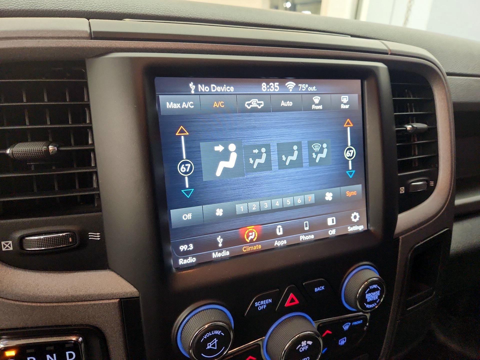 Thumbnail: 2019 RAM 1500 Classic - 16