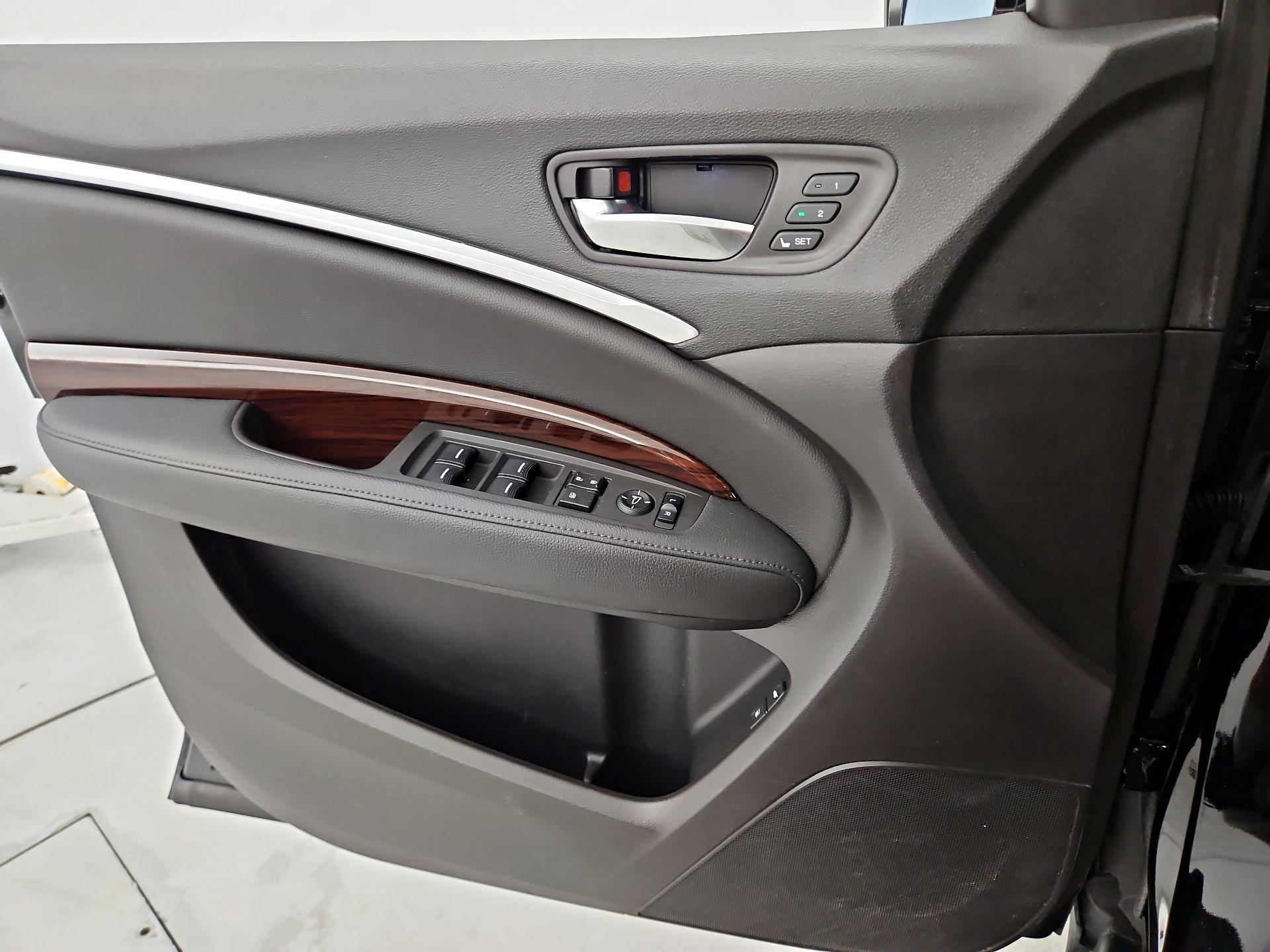 Thumbnail: 2016 Acura MDX - 12