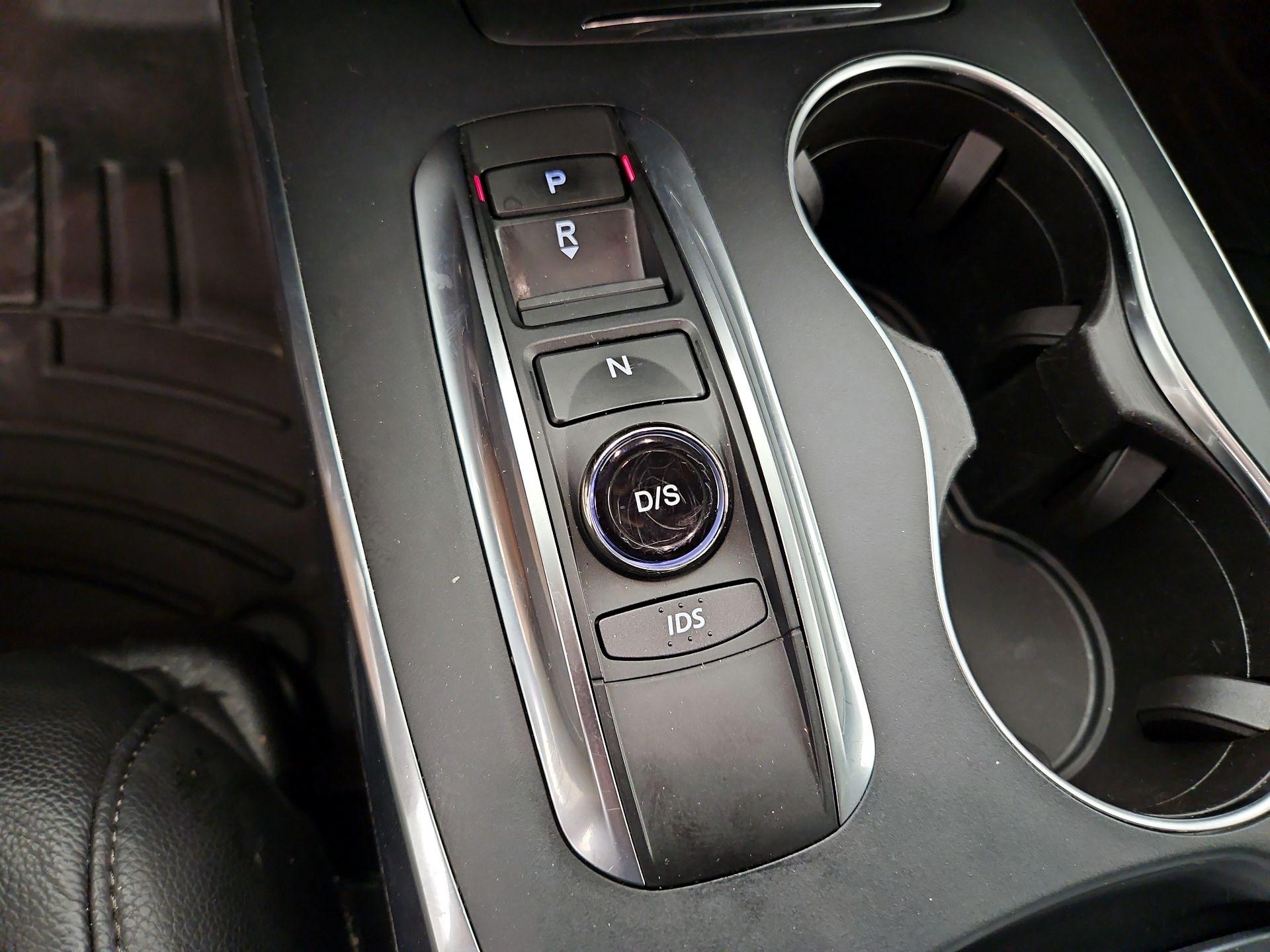 Thumbnail: 2016 Acura MDX - 16