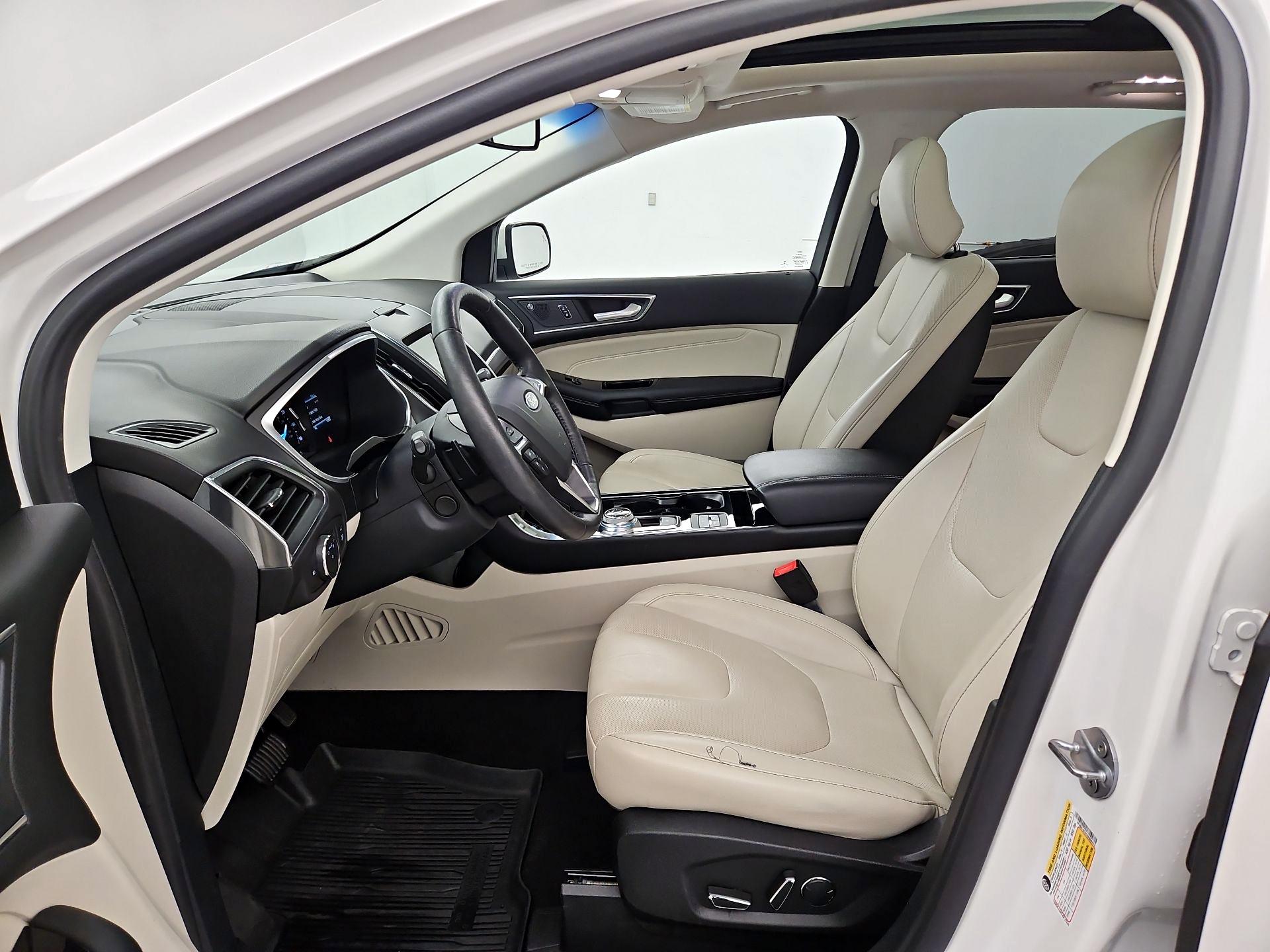 Thumbnail: 2019 Ford Edge - 11