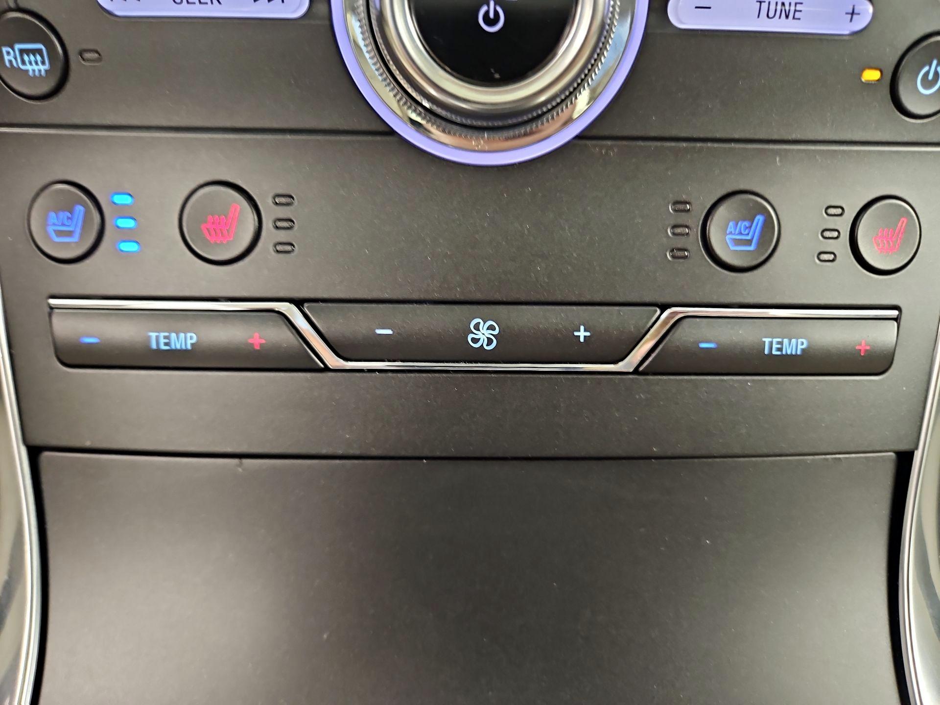 Thumbnail: 2019 Ford Edge - 17