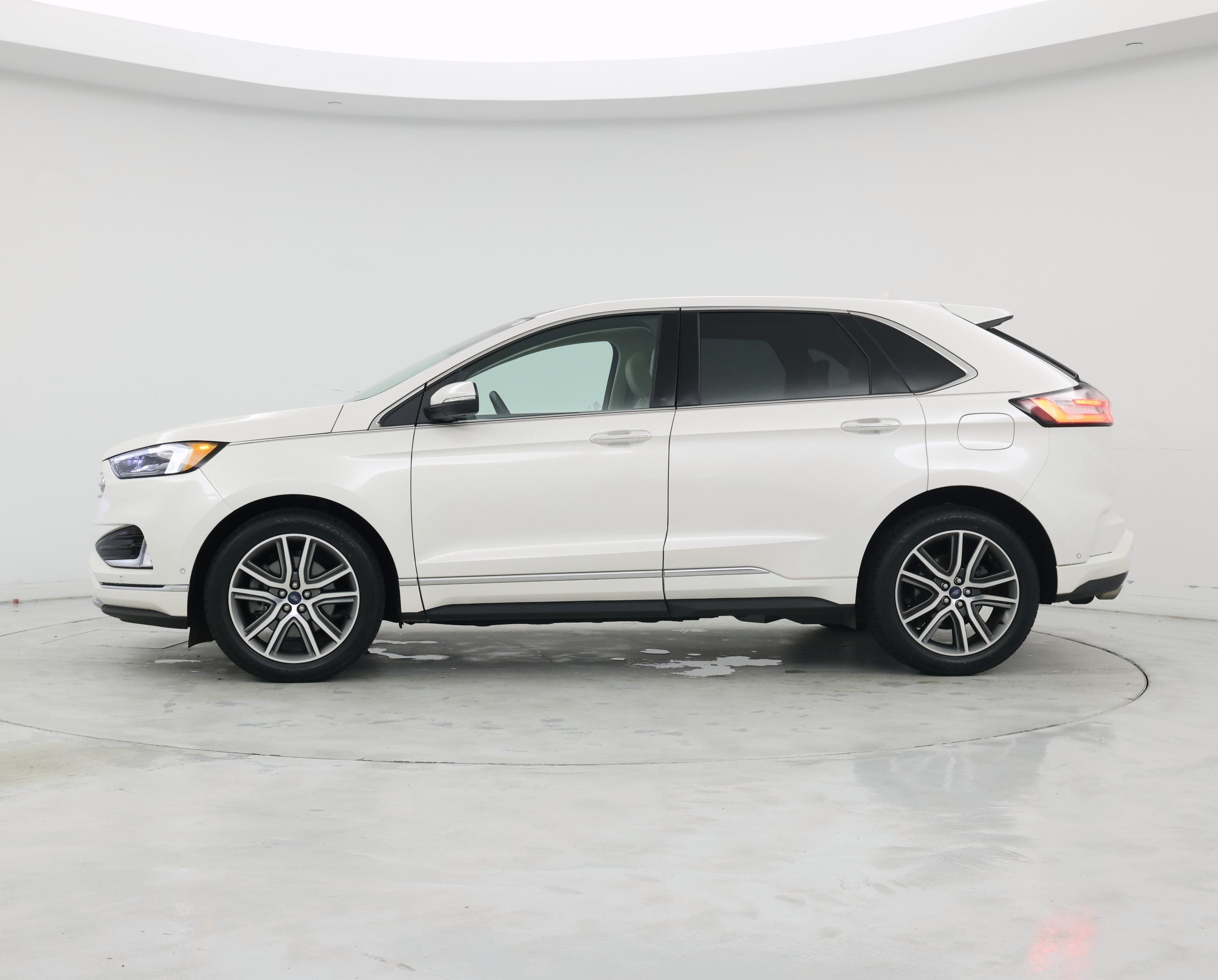 Thumbnail: 2019 Ford Edge - 3