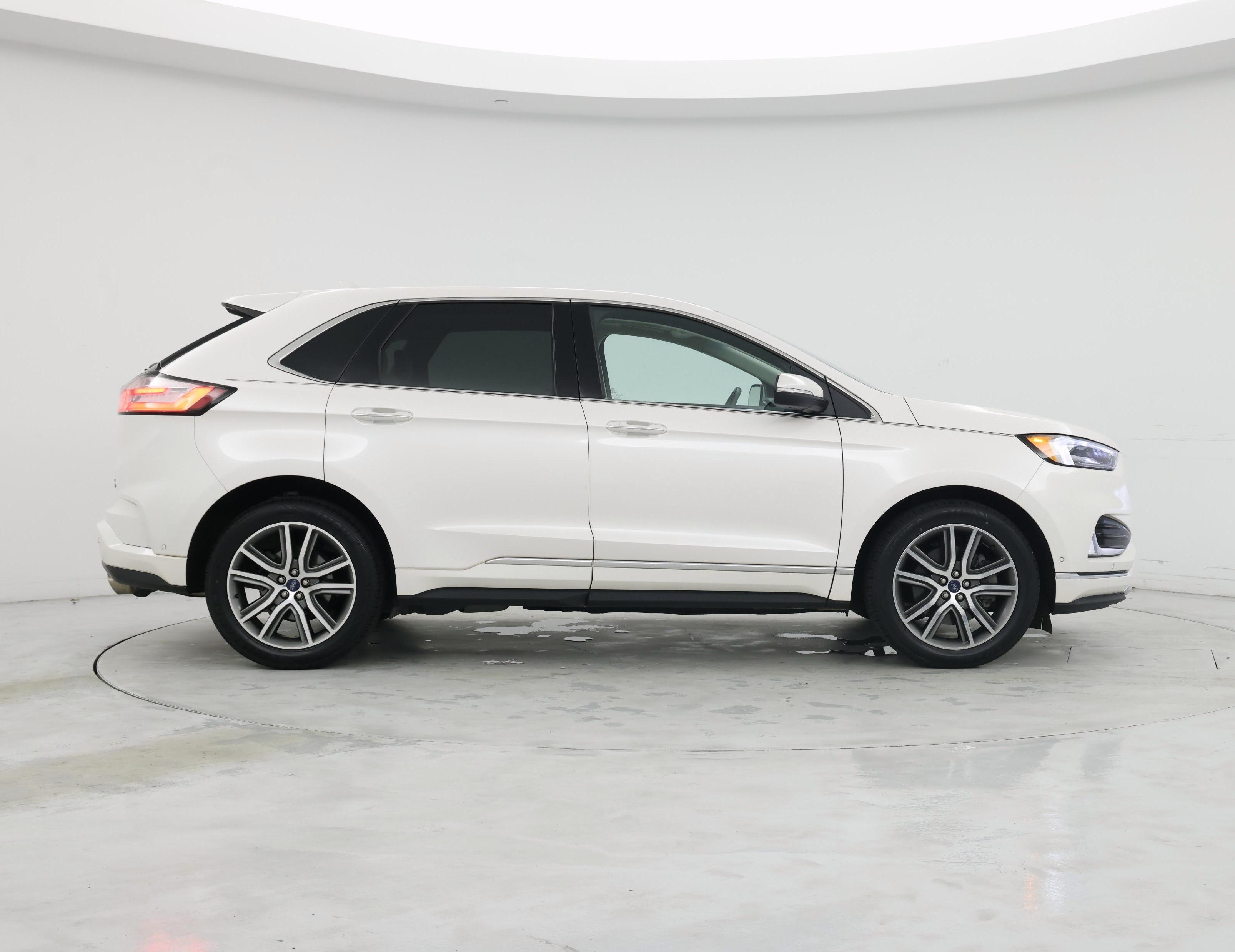 Thumbnail: 2019 Ford Edge - 7