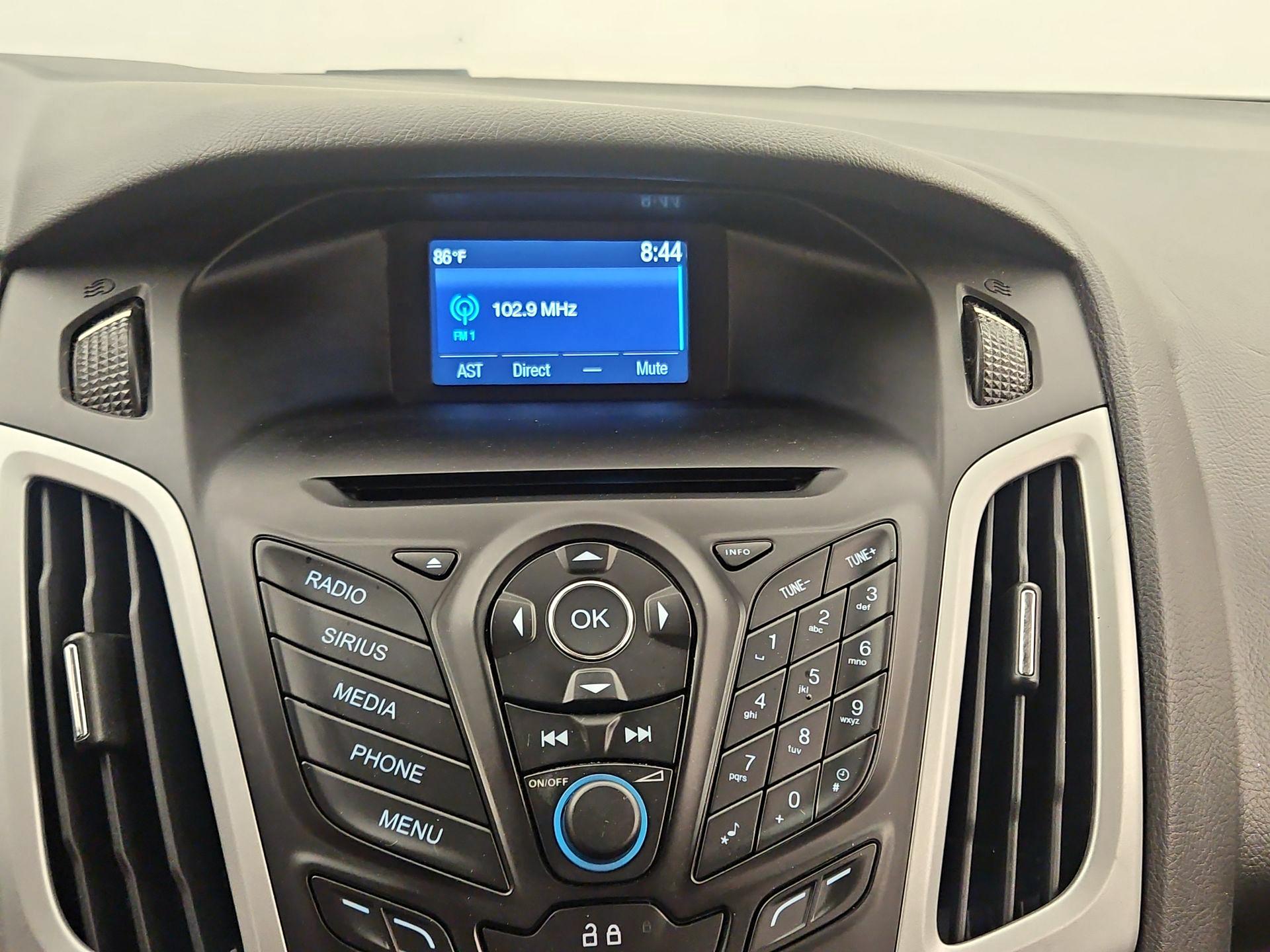 Thumbnail: 2014 Ford Focus - 14
