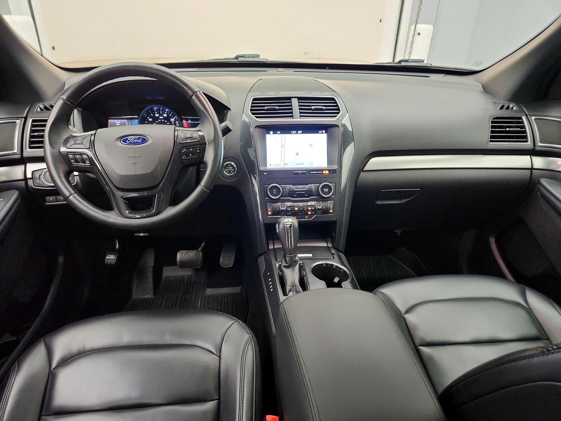 Thumbnail: 2019 Ford Explorer - 9