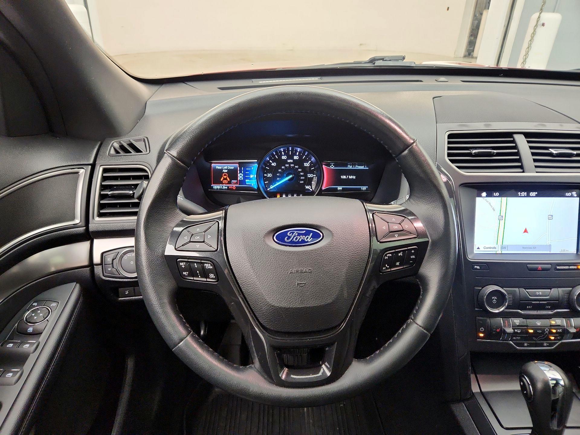 Thumbnail: 2019 Ford Explorer - 10