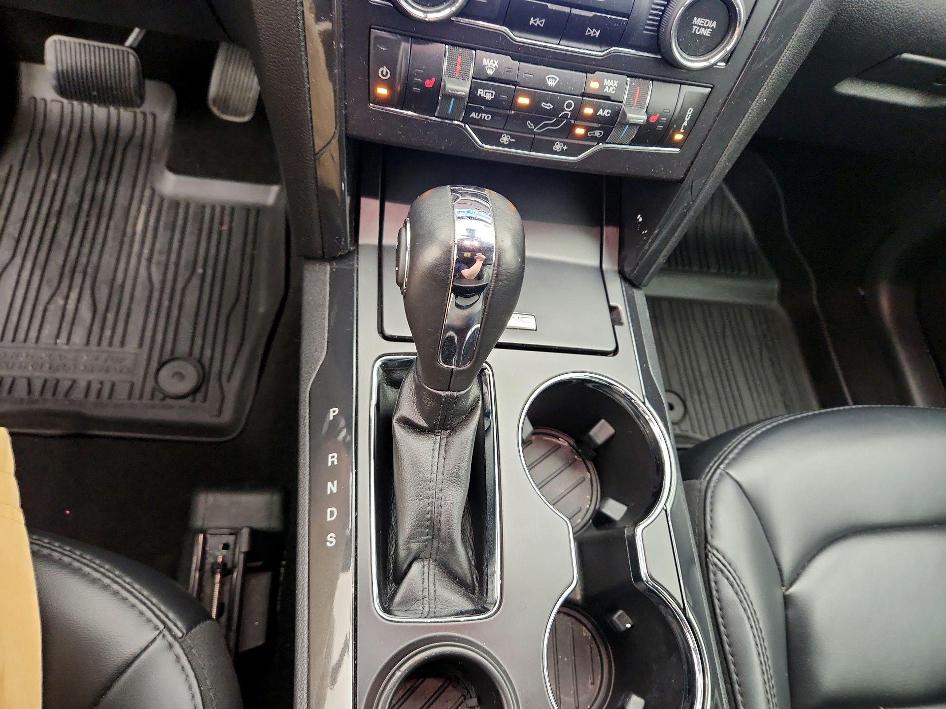 Thumbnail: 2019 Ford Explorer - 18