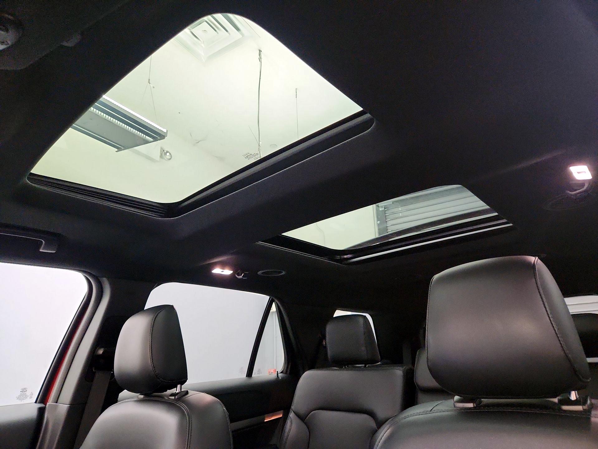 Thumbnail: 2019 Ford Explorer - 20