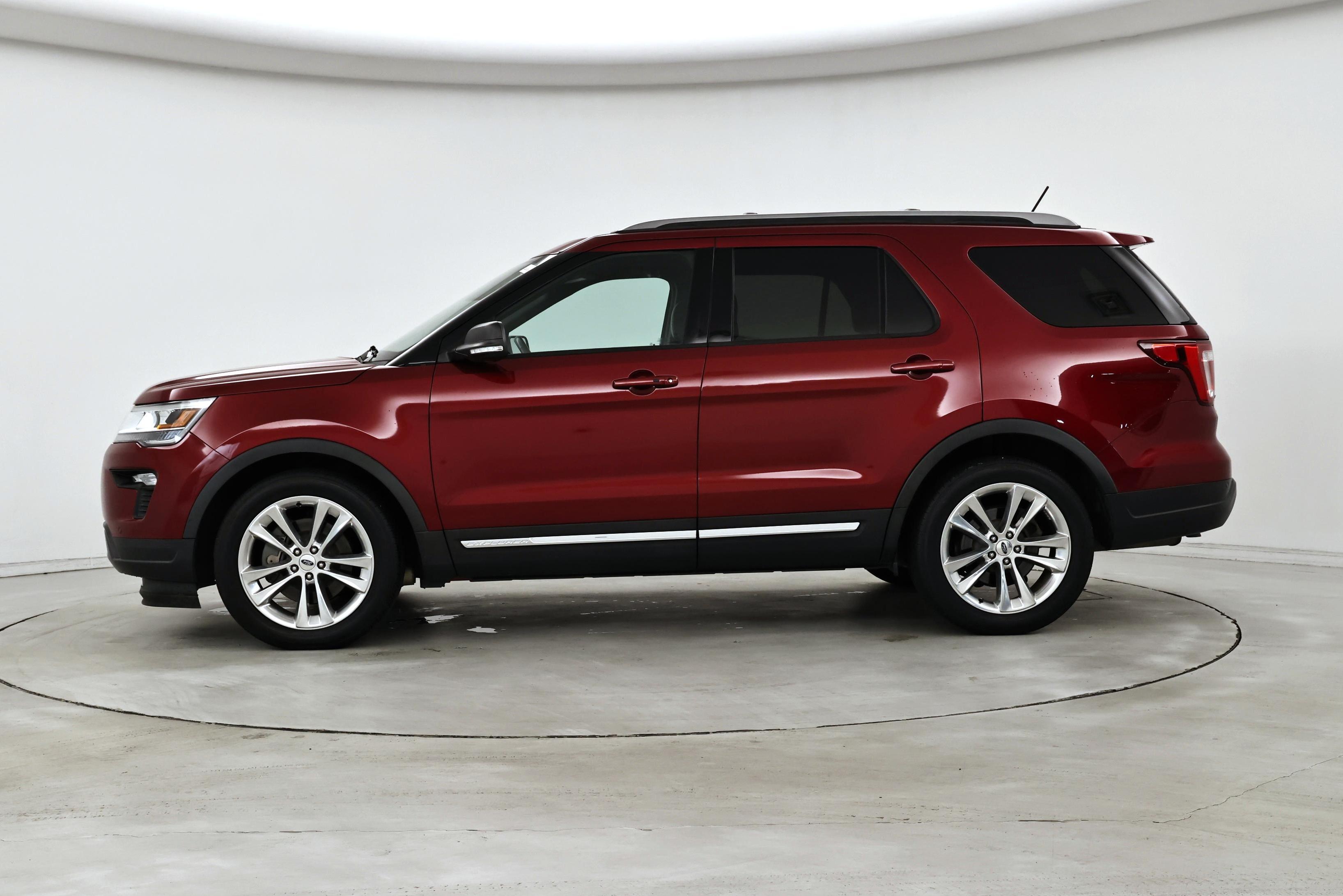 Thumbnail: 2019 Ford Explorer - 3