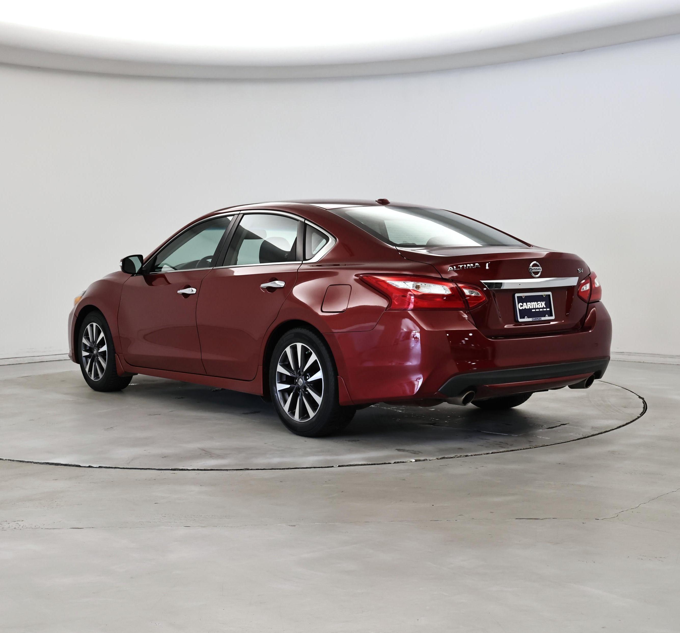 Thumbnail: 2017 Nissan Altima - 2