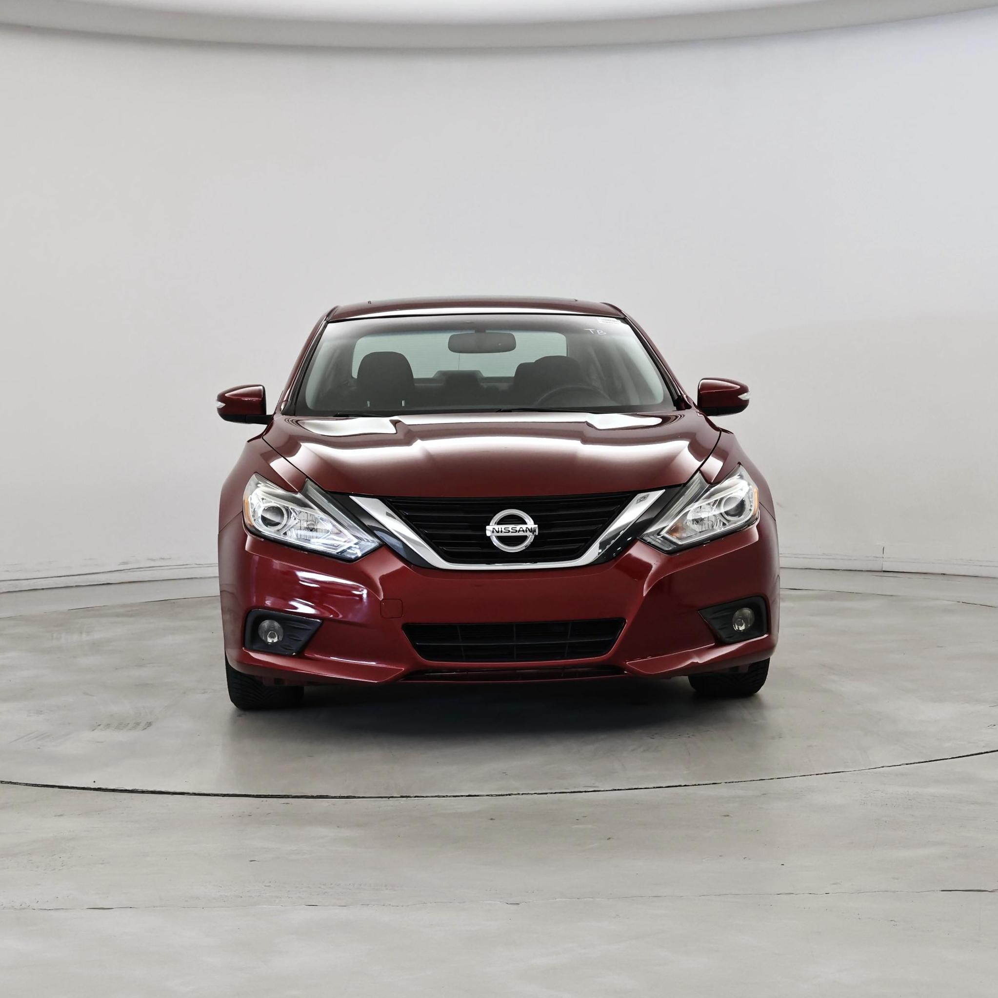 Thumbnail: 2017 Nissan Altima - 5