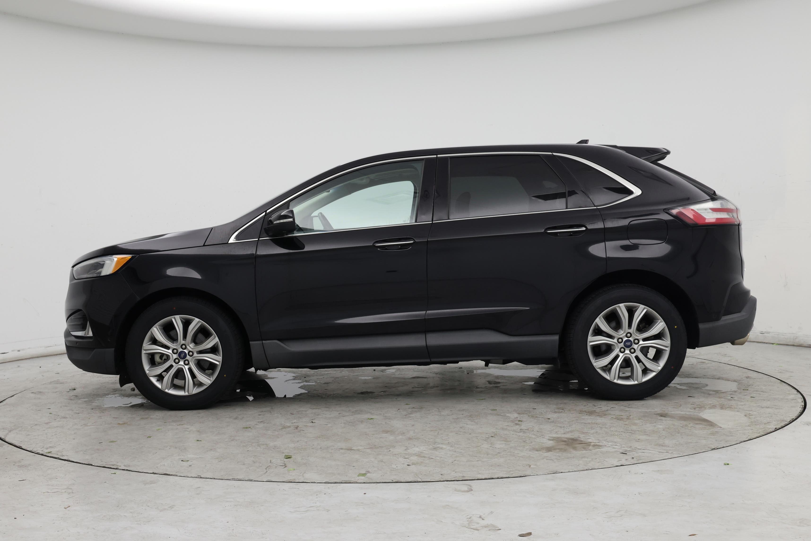 Thumbnail: 2019 Ford Edge - 3