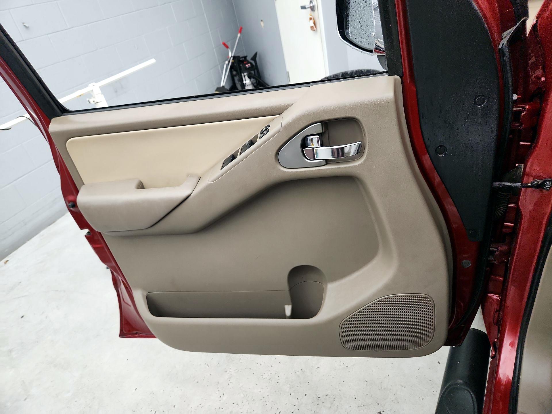 Thumbnail: 2014 Nissan Frontier - 12