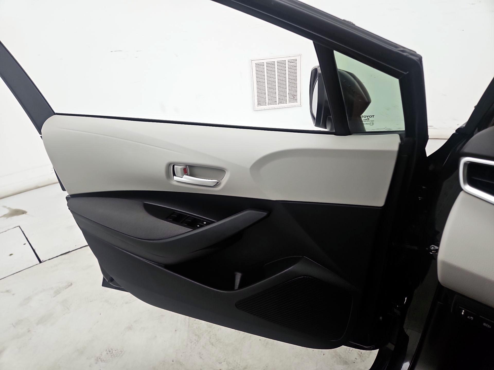 Thumbnail: 2020 Toyota Corolla - 12