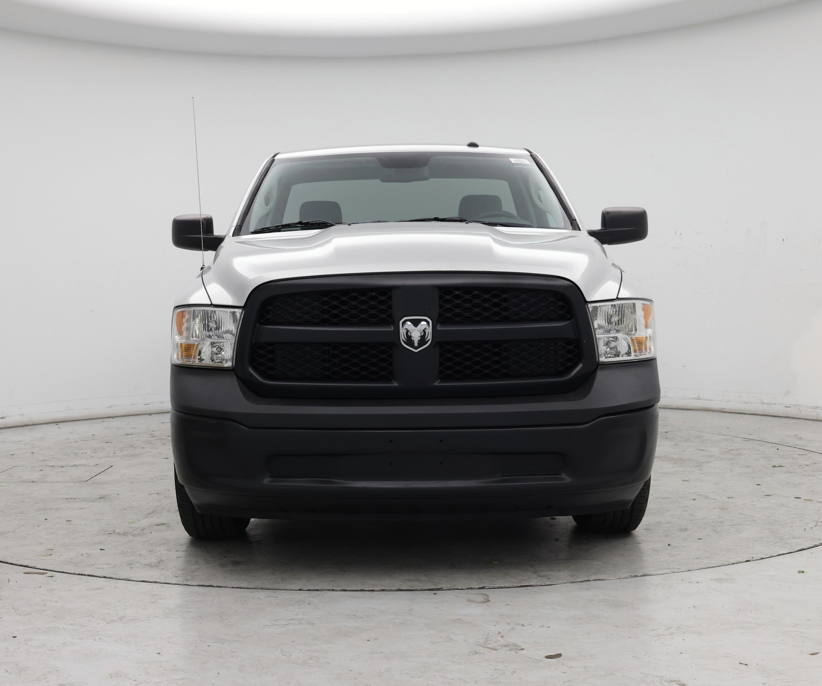 Thumbnail: 2019 RAM 1500 Classic - 5