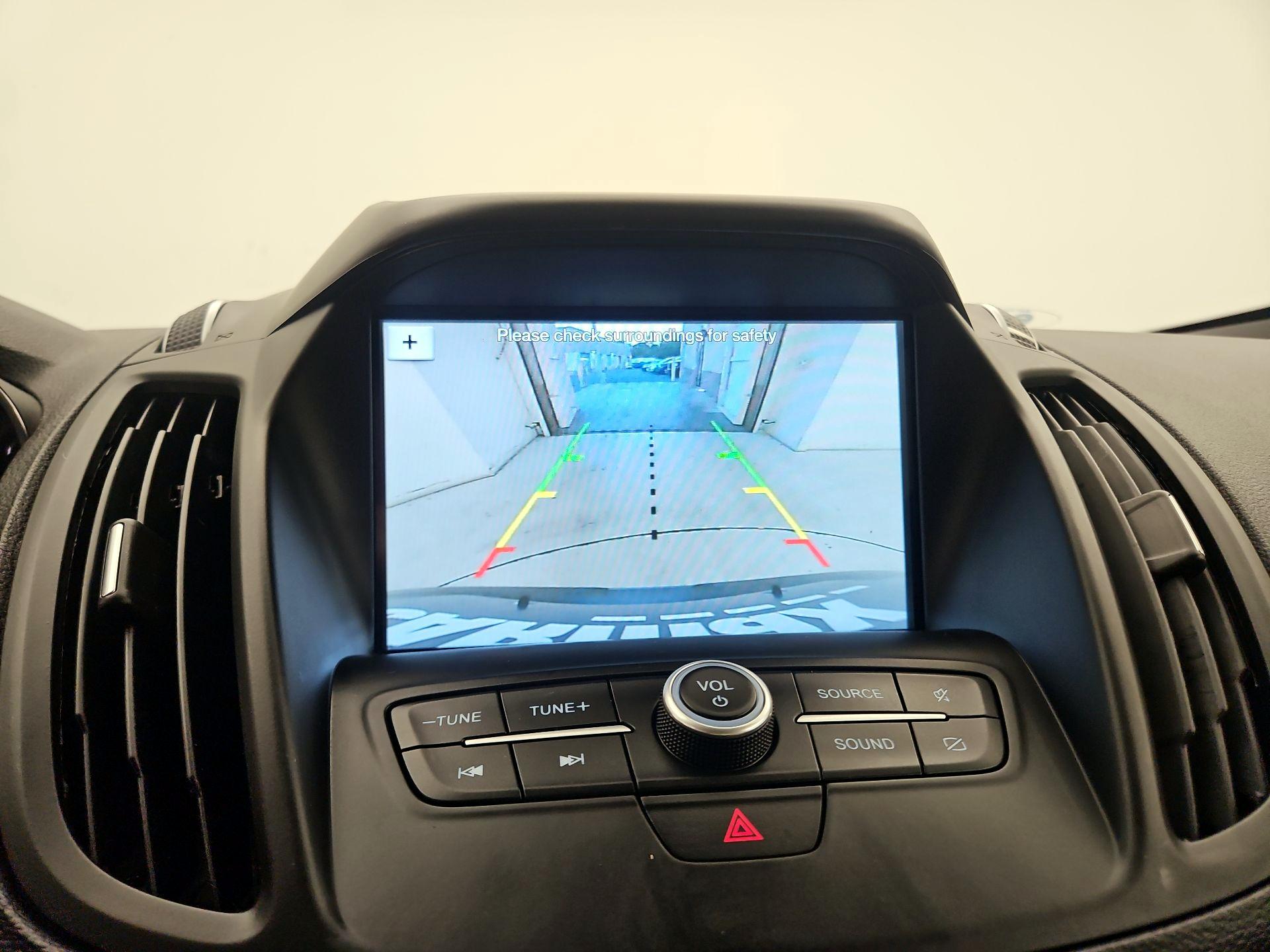 Thumbnail: 2019 Ford Escape - 14