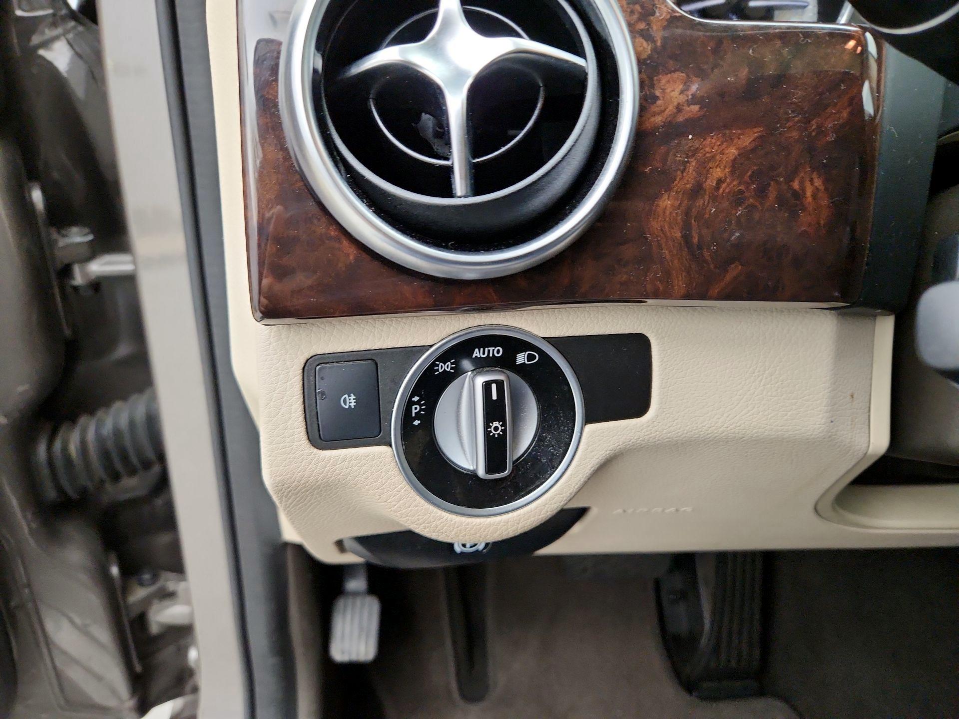 Thumbnail: 2014 Mercedes-Benz GLK - 13