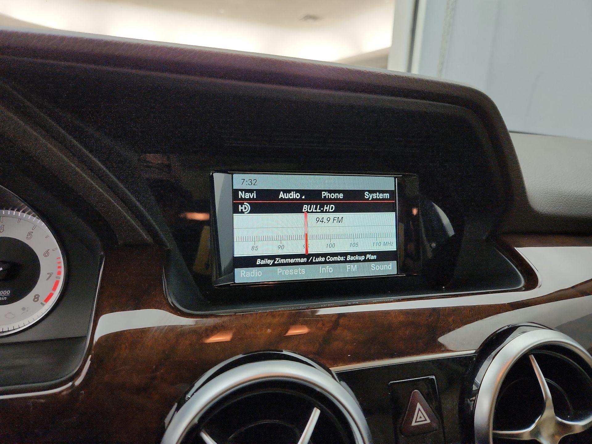 Thumbnail: 2014 Mercedes-Benz GLK - 15