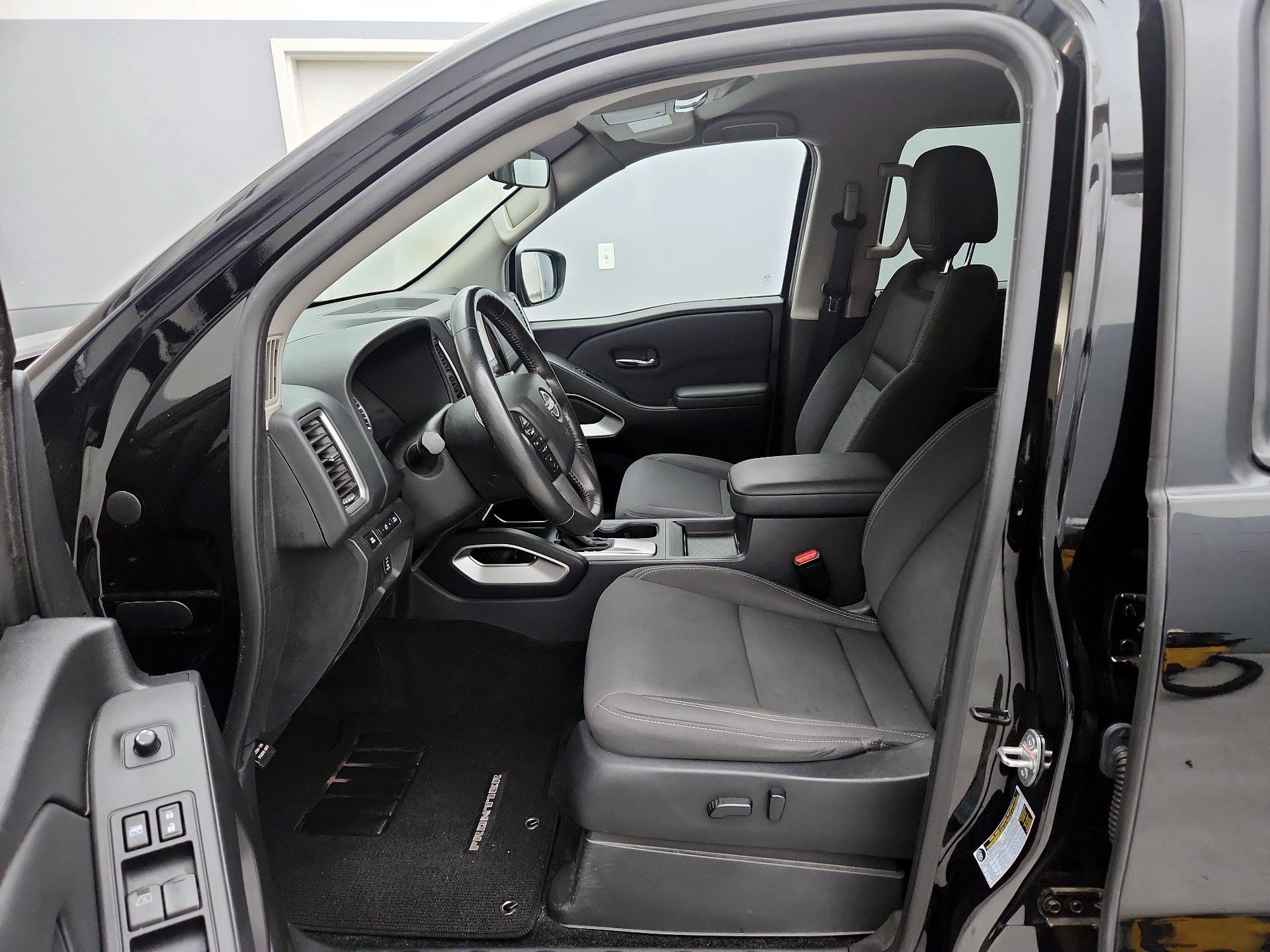 Thumbnail: 2022 Nissan Frontier - 11