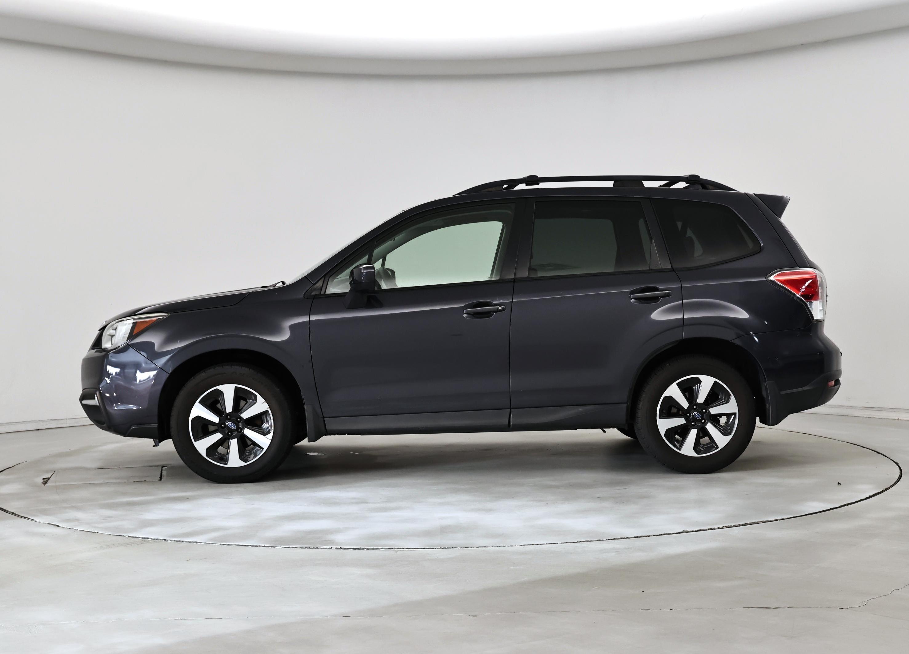 Thumbnail: 2018 Subaru Forester - 3