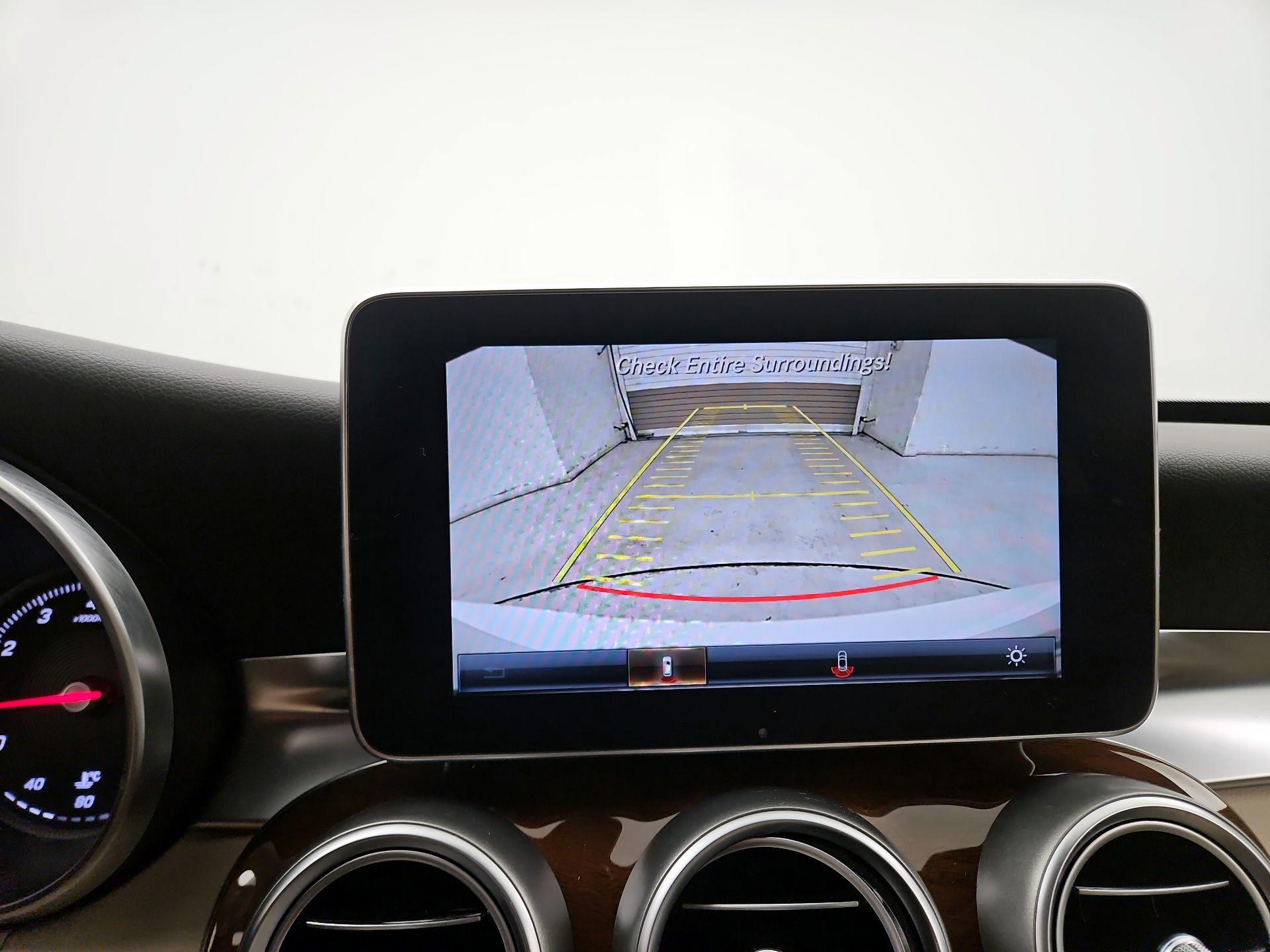 Thumbnail: 2016 Mercedes-Benz C-Class - 15