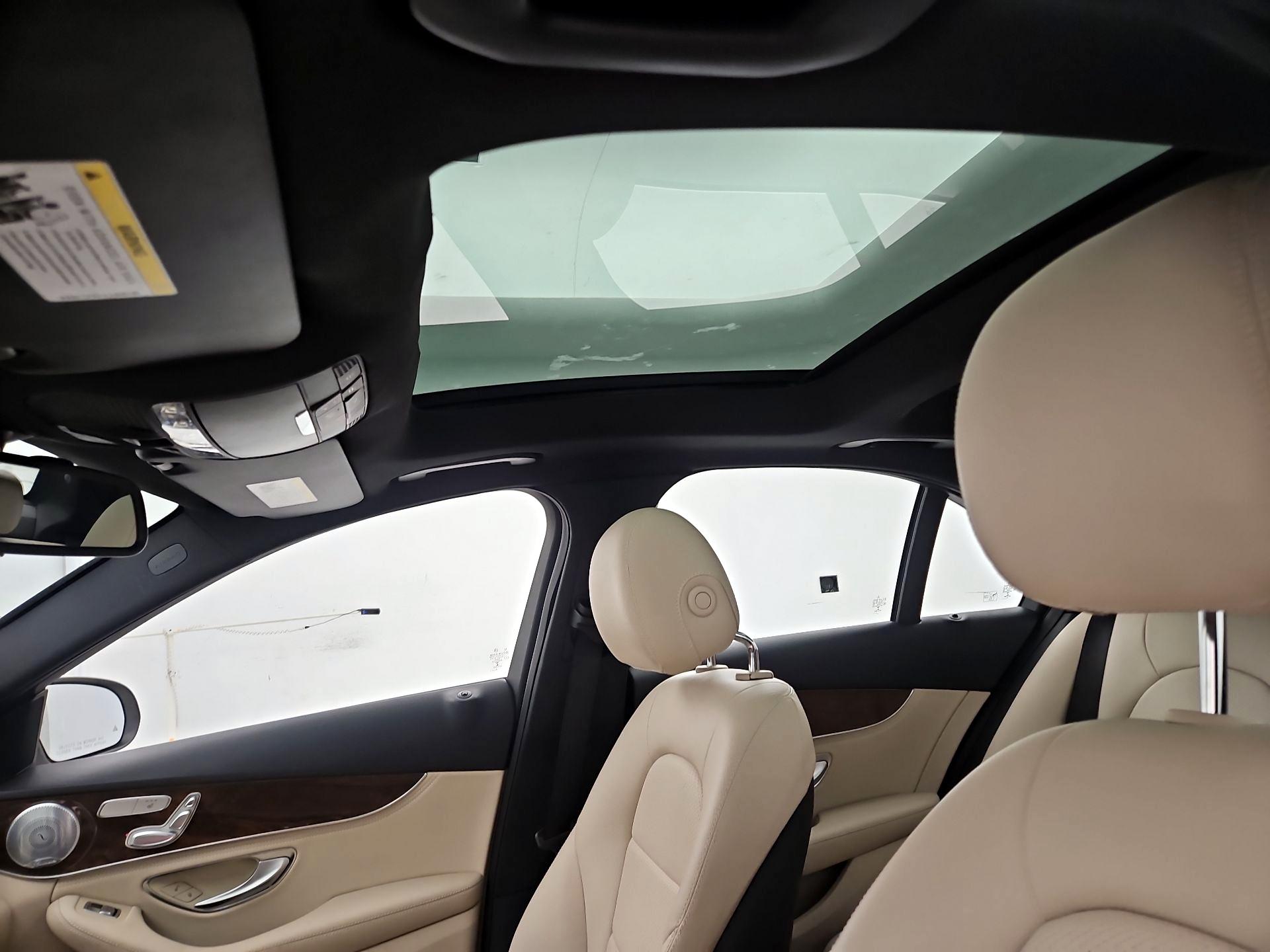 Thumbnail: 2016 Mercedes-Benz C-Class - 20
