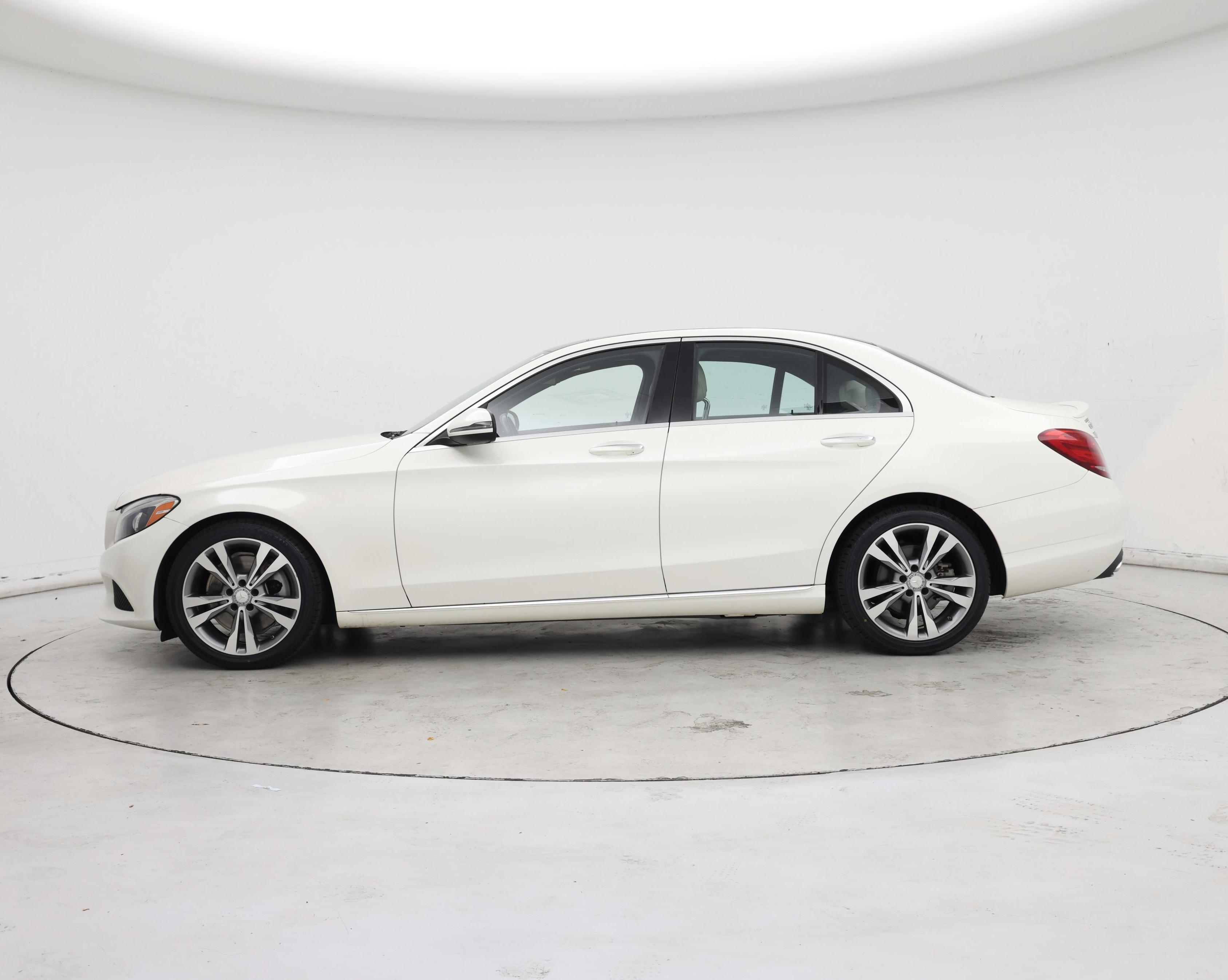 Thumbnail: 2016 Mercedes-Benz C-Class - 3
