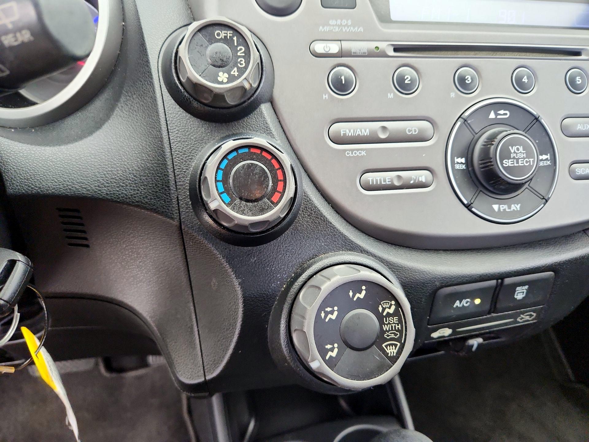 Thumbnail: 2013 Honda Fit - 15
