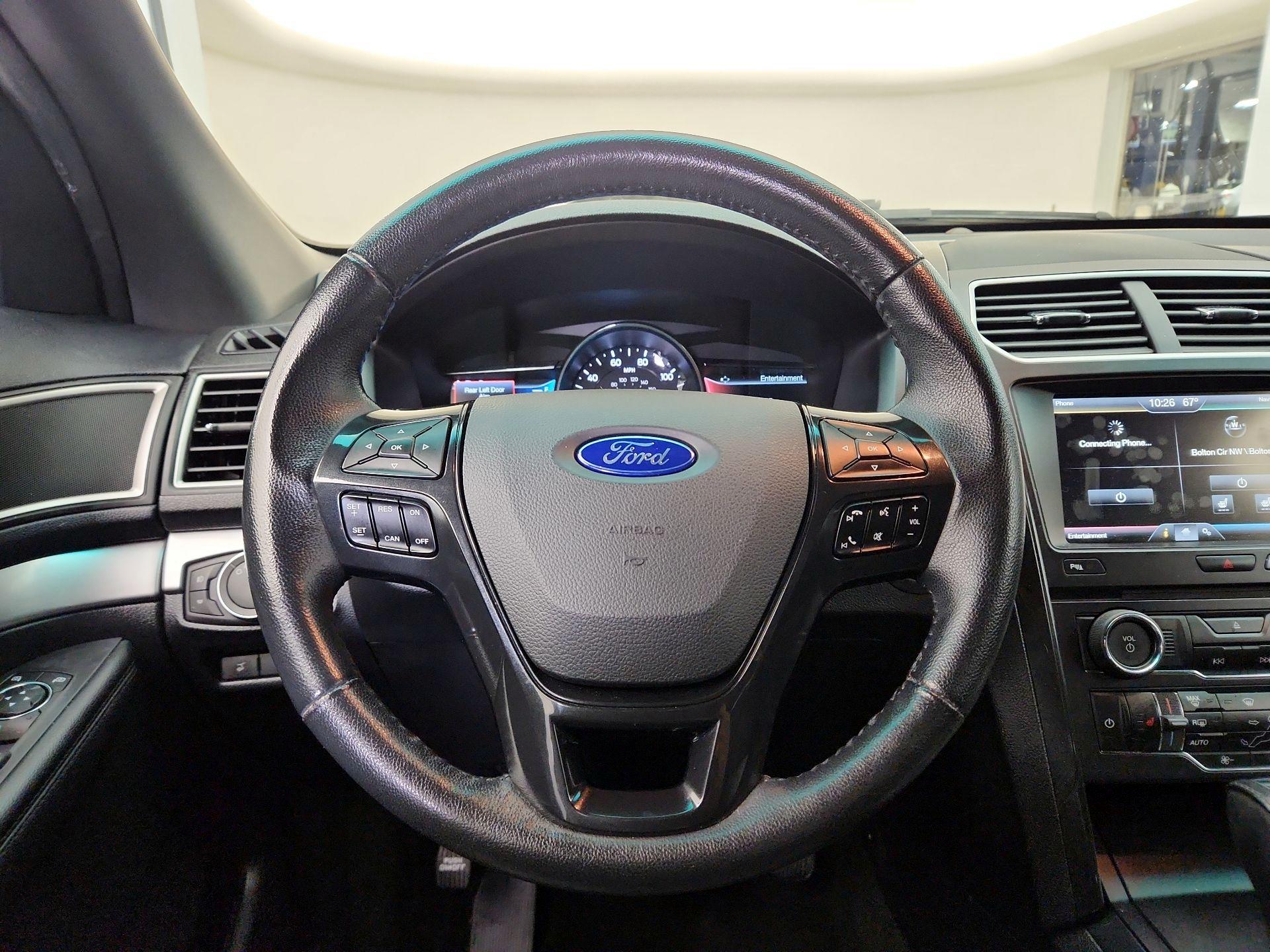 Thumbnail: 2016 Ford Explorer - 10