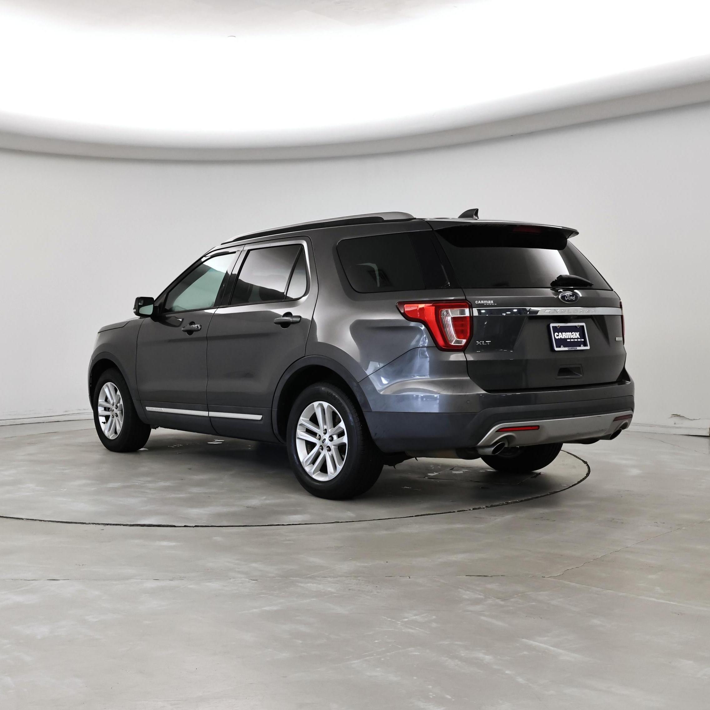 Thumbnail: 2016 Ford Explorer - 2