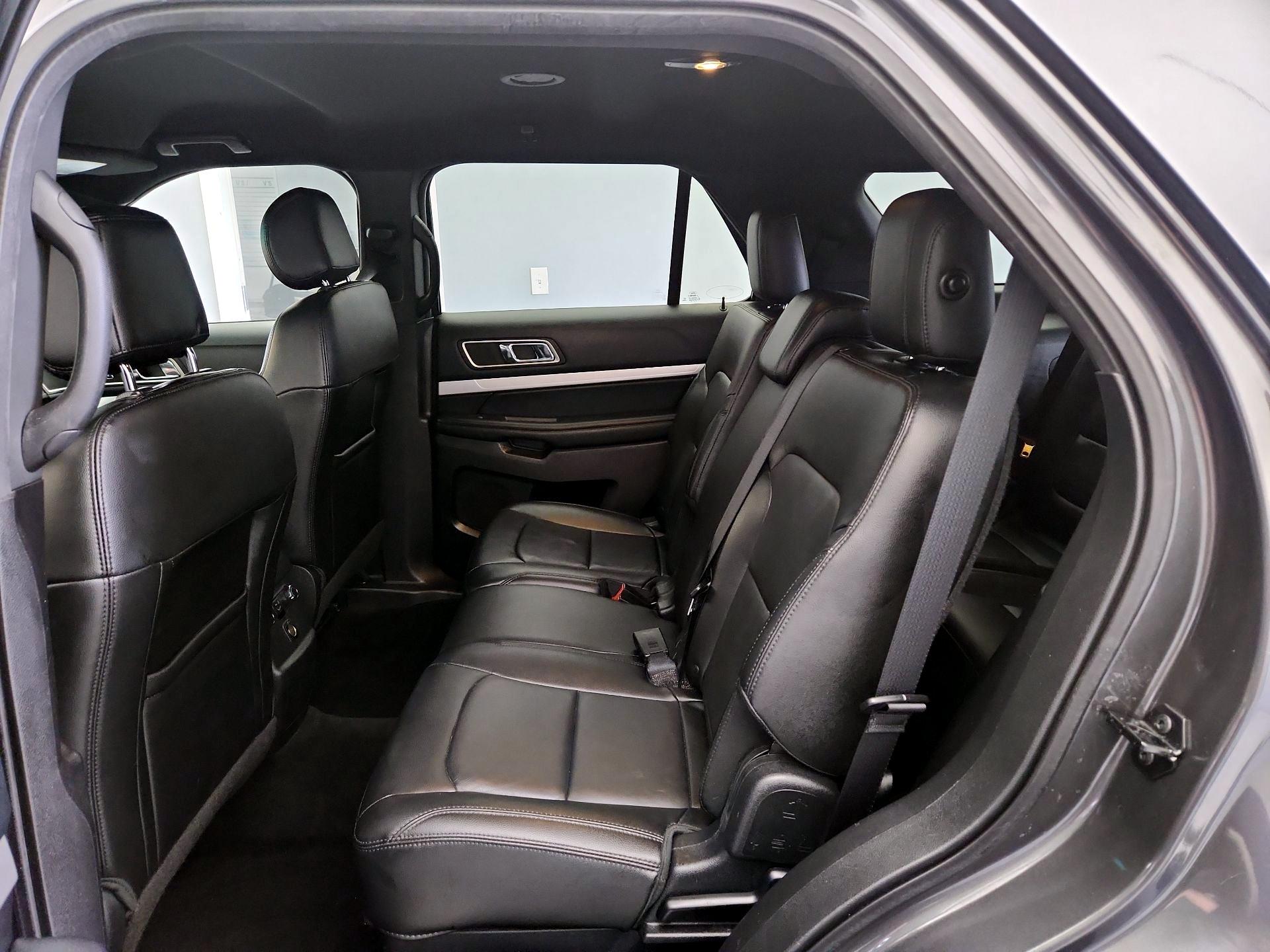 Thumbnail: 2016 Ford Explorer - 19