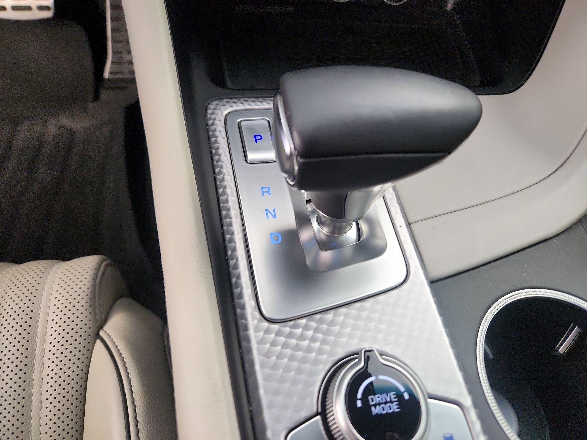 Thumbnail: 2023 Genesis G70 - 16