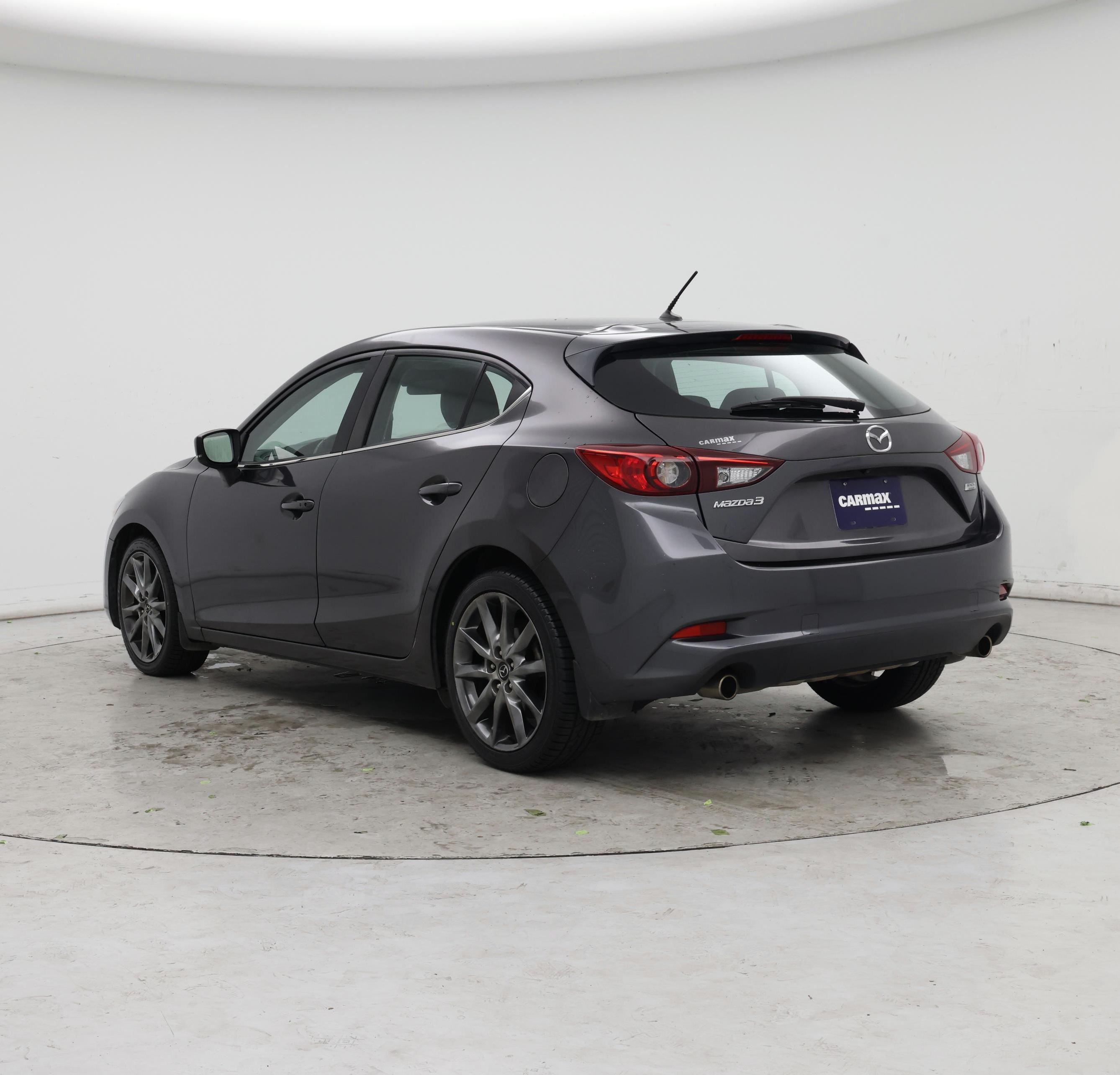 Thumbnail: 2018 Mazda Mazda3 - 2