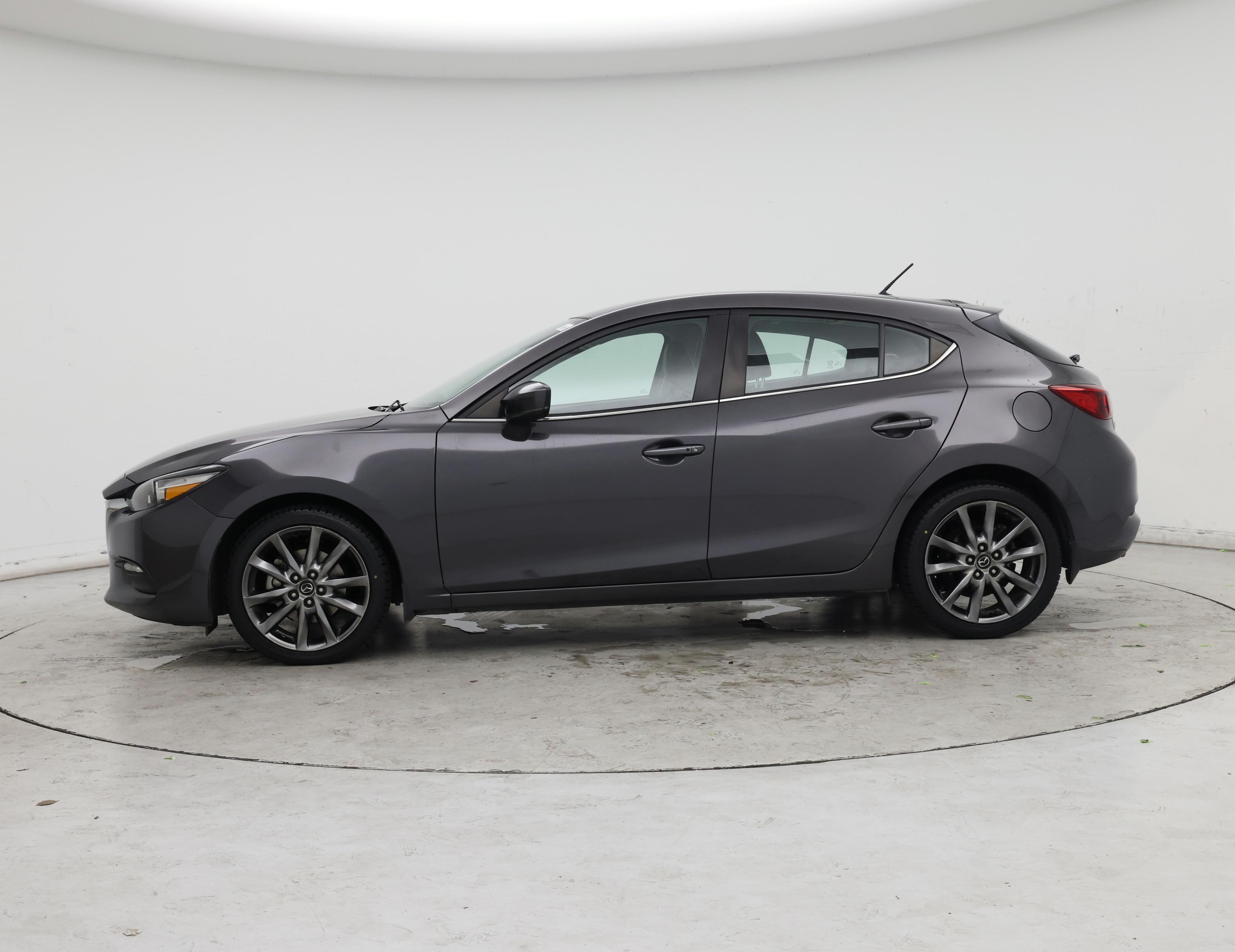 Thumbnail: 2018 Mazda Mazda3 - 3