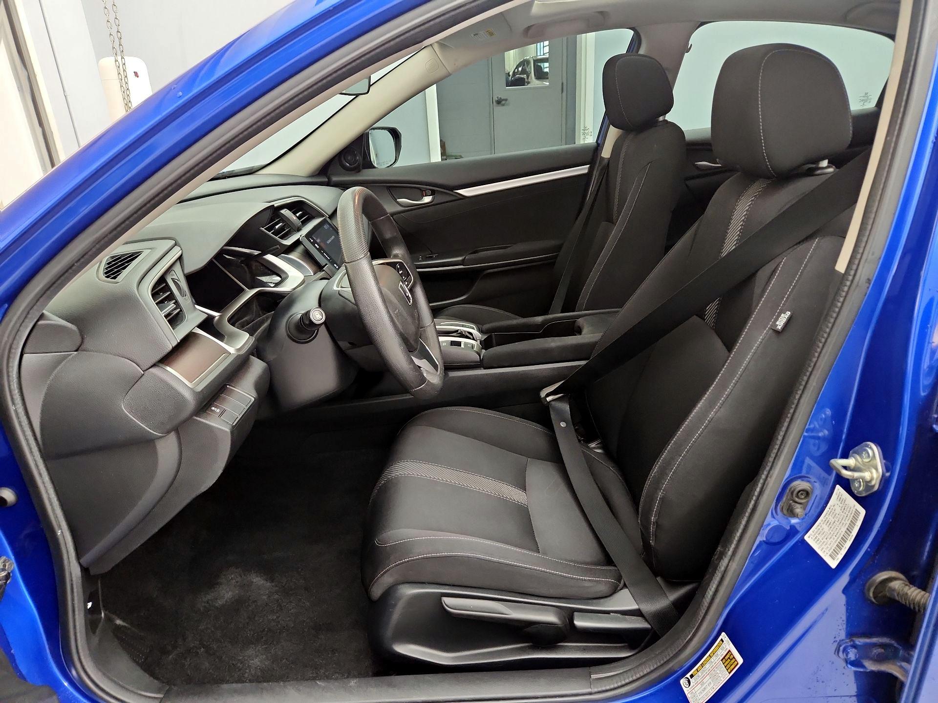 Thumbnail: 2016 Honda Civic - 11