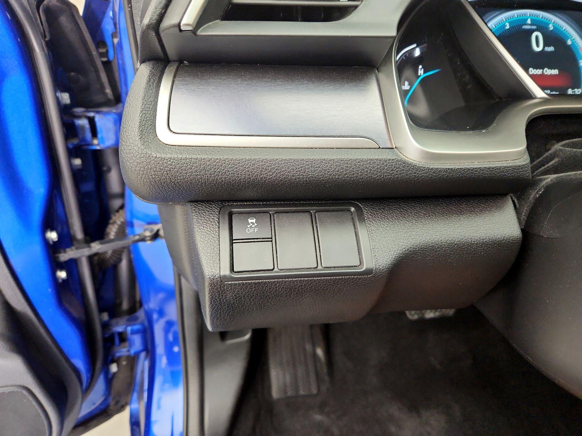 Thumbnail: 2016 Honda Civic - 13