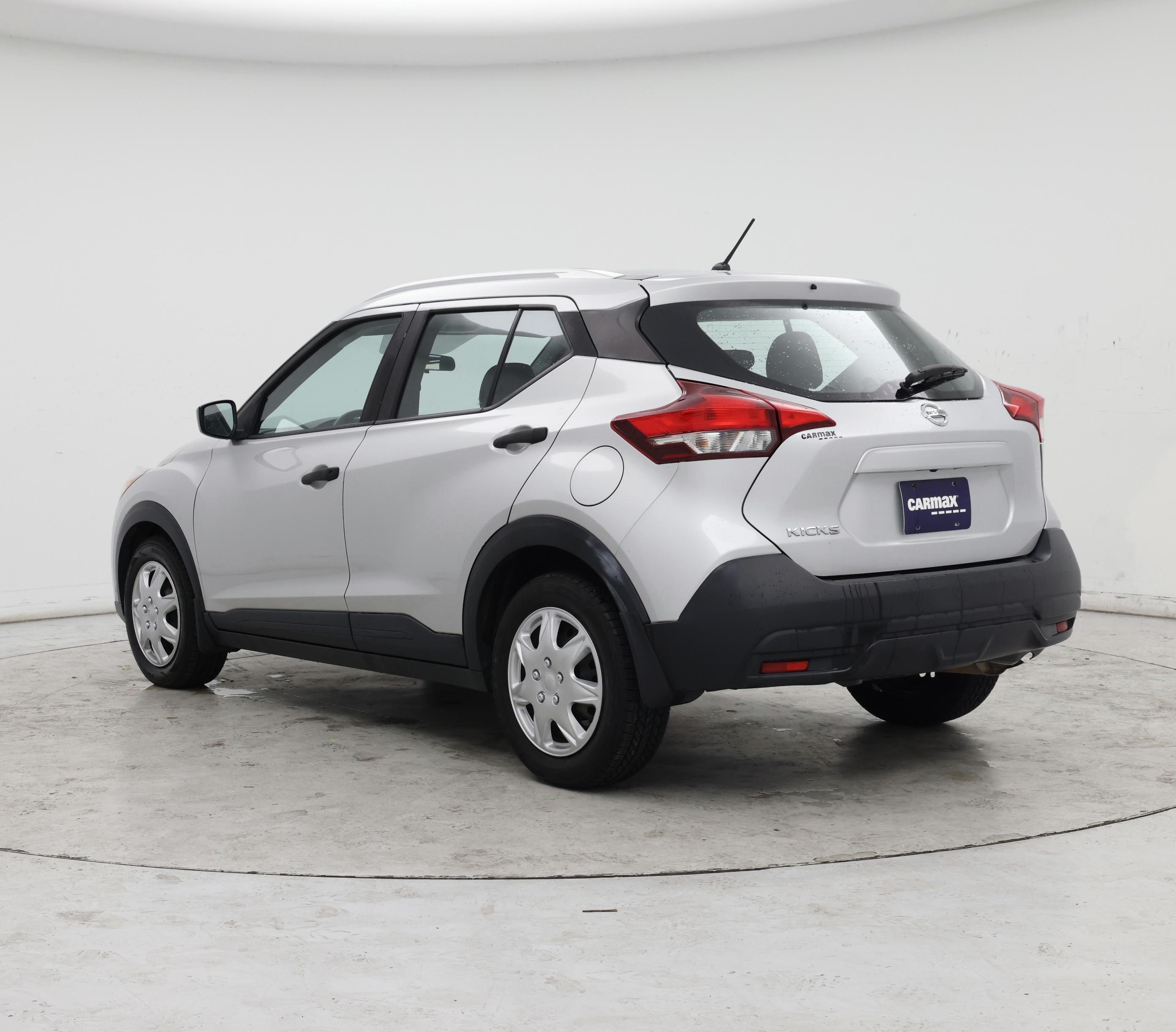 Thumbnail: 2018 Nissan Kicks - 2