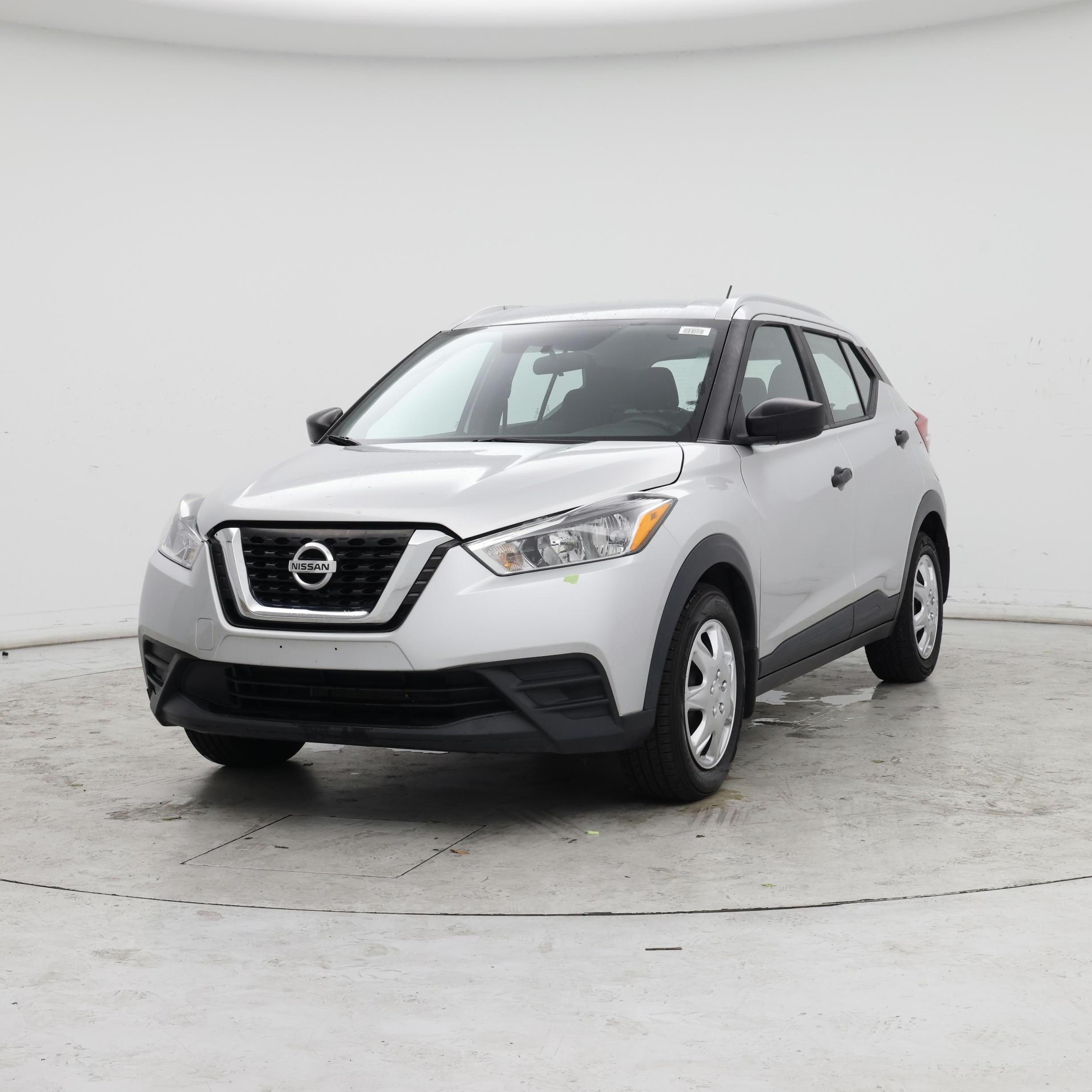 Thumbnail: 2018 Nissan Kicks - 4
